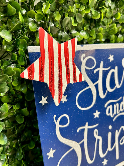 Set Of 2 USA And Stars Stripes Pennants Sign Stakes