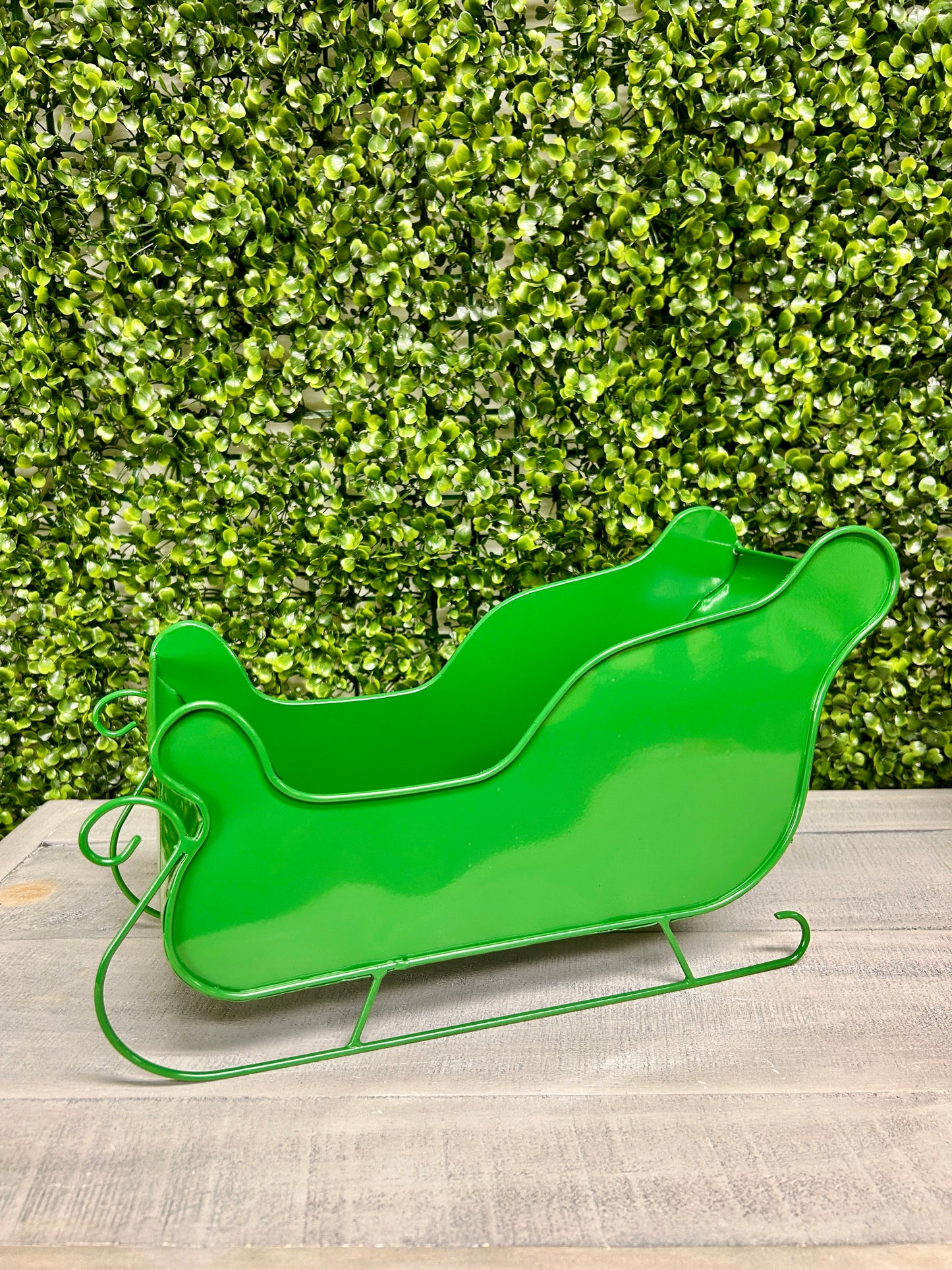 Metal Holiday Sleigh Three Assorted