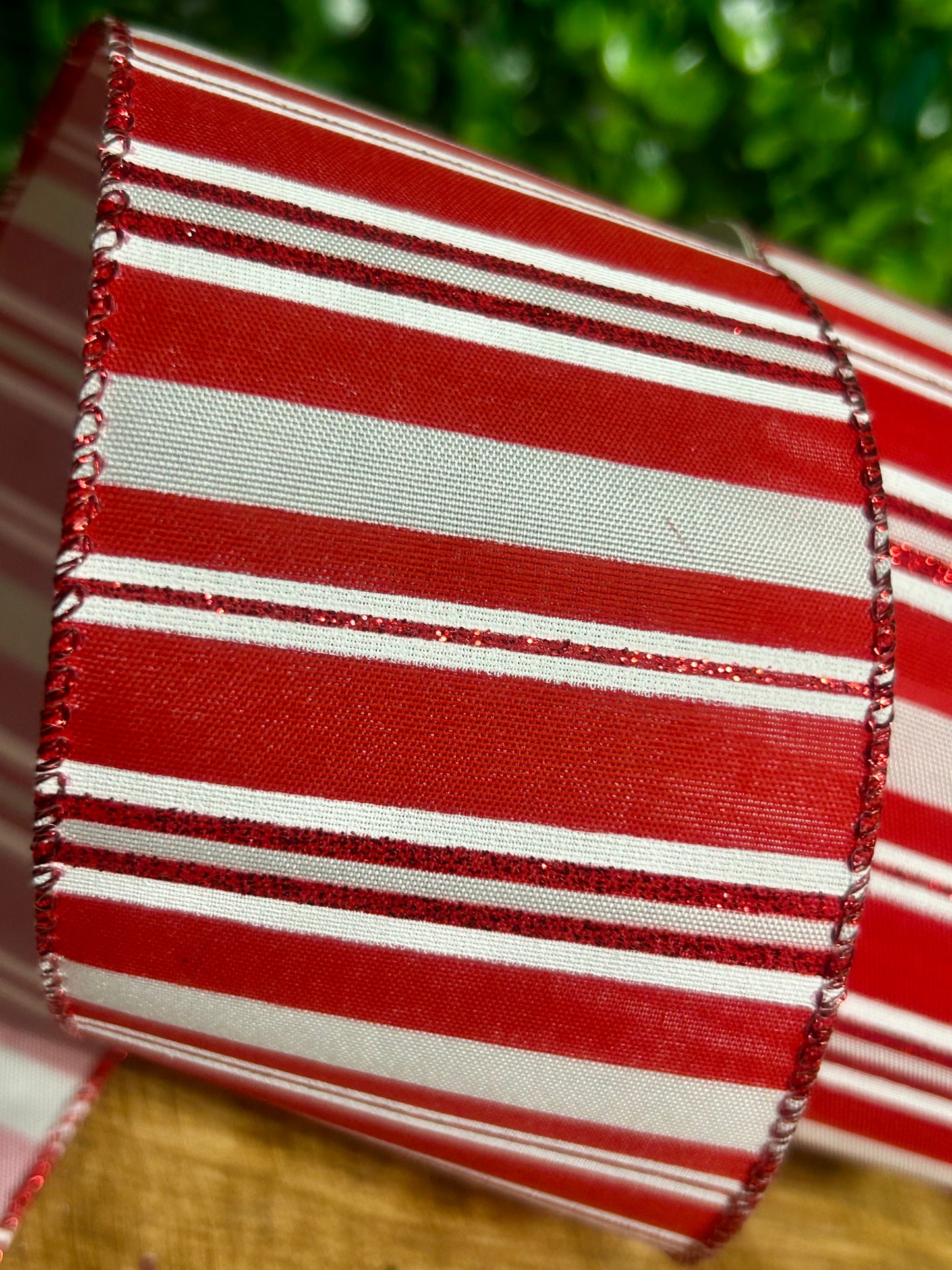 2.5 Inch By 10 Yard Red And White Vertical Stripe Ribbon