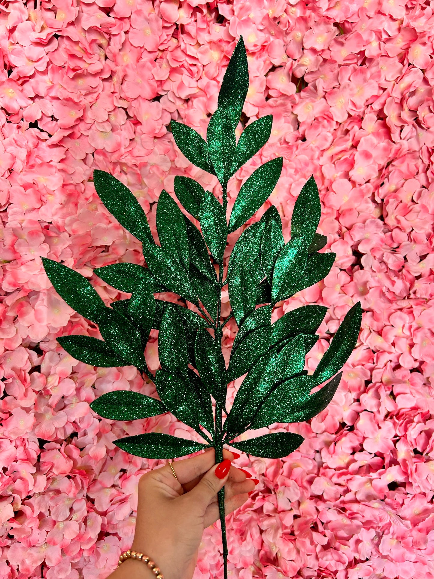 23 Inch Hunter Green Glitter Bay Leaf Spray