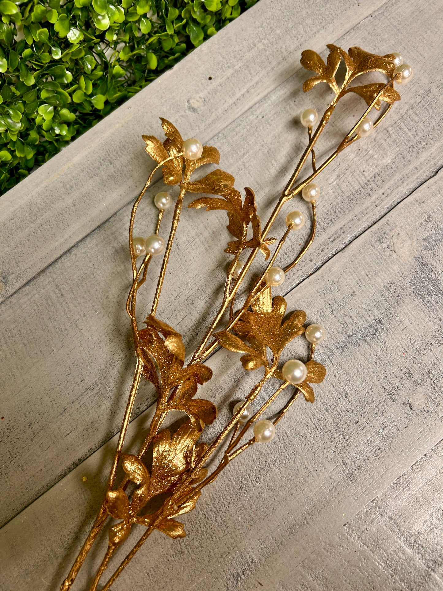 33 Inch Pearl Metallic Leaf Spray