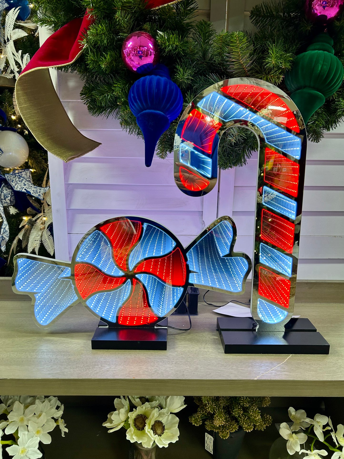 21.5 Inch Electric Infinity Lighted Candy And Candy Cane With Wood Base Two Styles