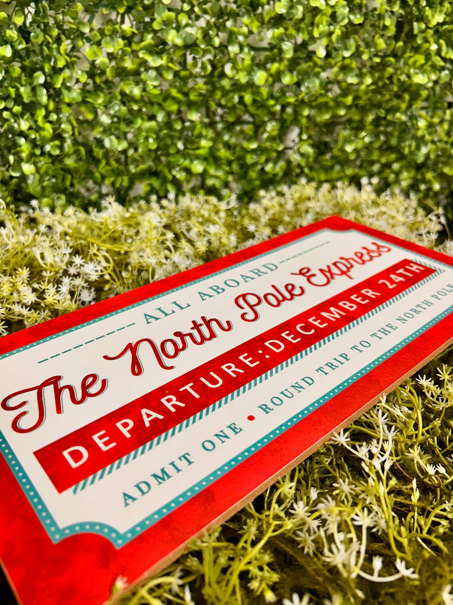 12.5 Inch The North Pole Express Wood Sign