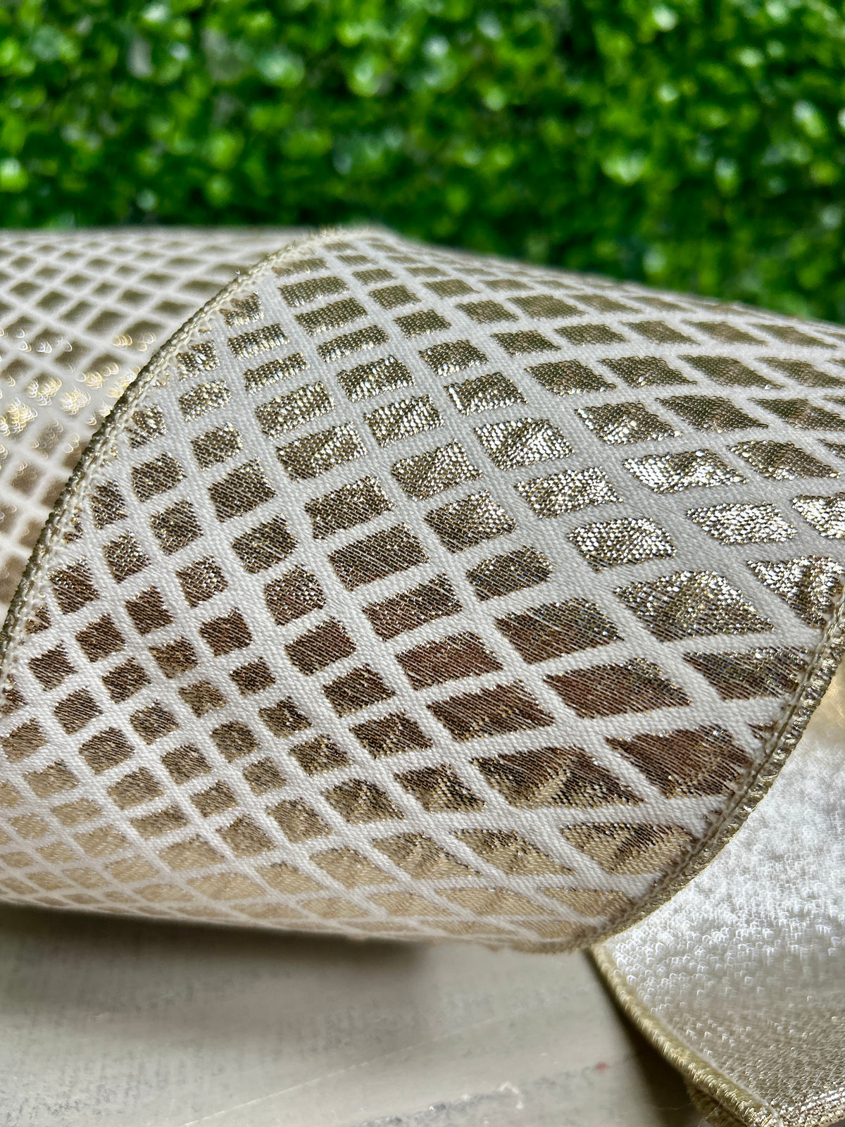 John Mark 4 Inch By 10 Yard Ivory And Platinum Net Pattern Double Fused Backing Ribbon