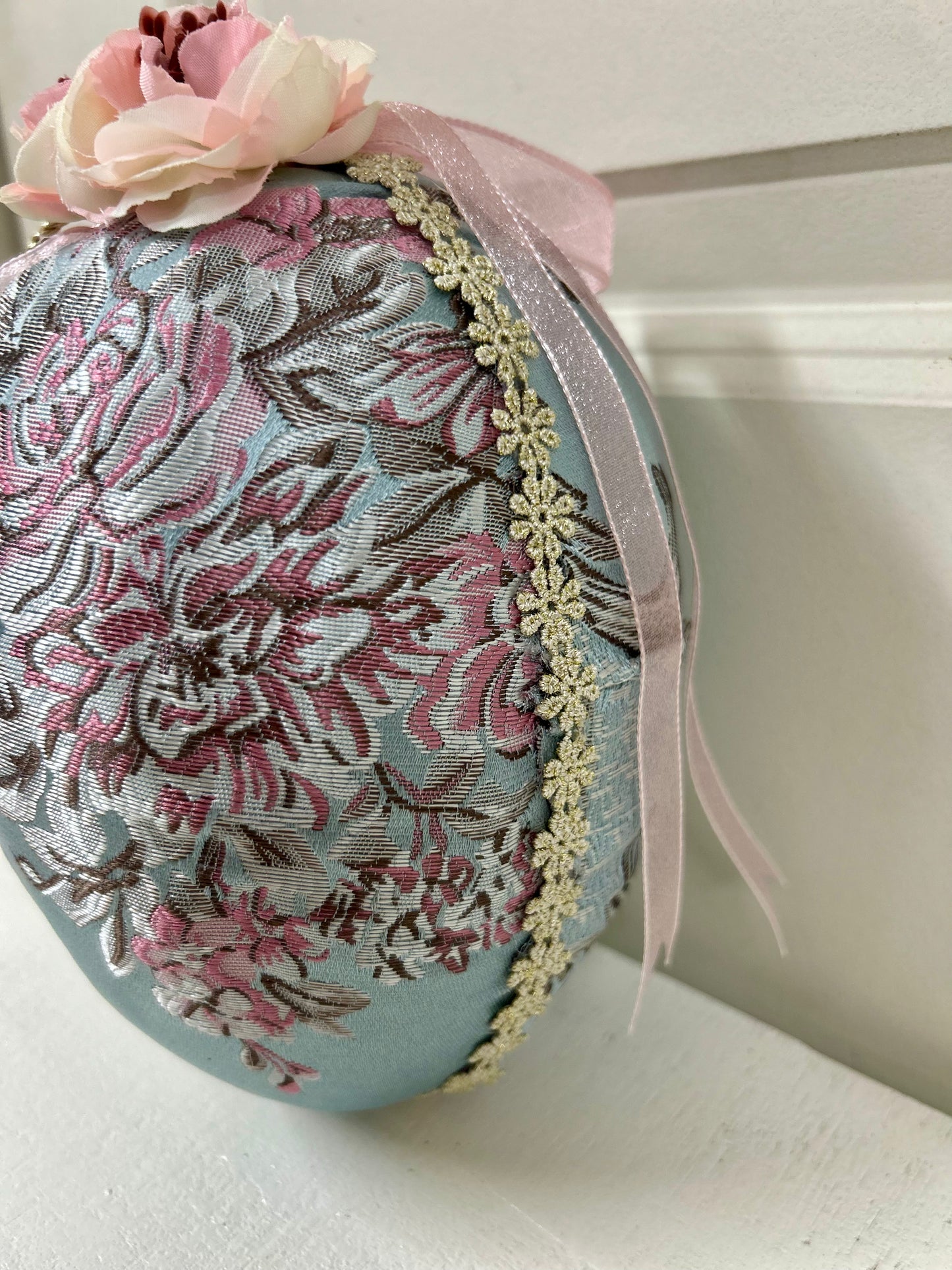 8.25 Inch Paisley And Velvet Easter Egg Two Styles