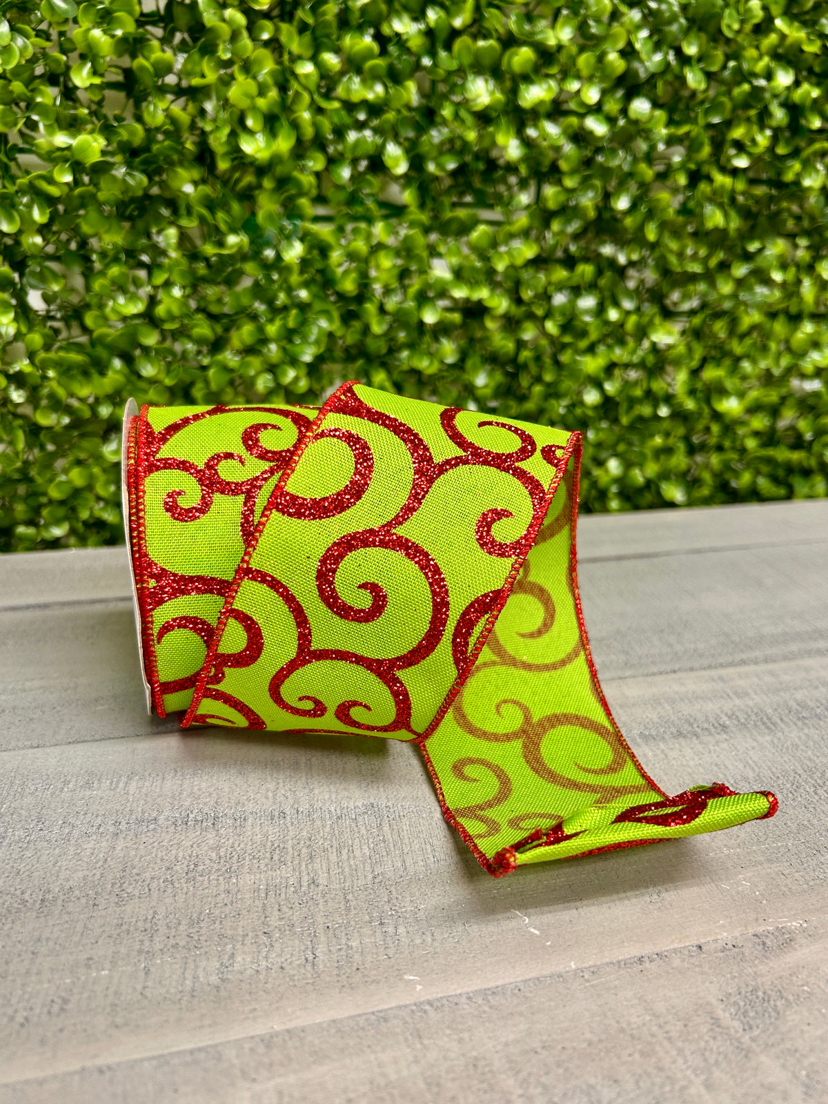 2.5 Inch By 10 Yard Fresh Green And Red Glitter Swirl Ribbon