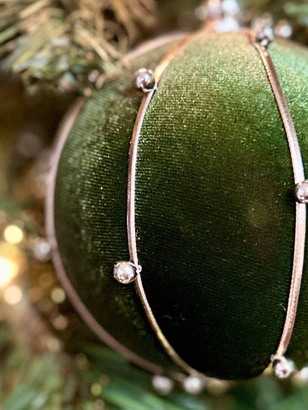 4 Inch Hunter Green Beaded Velvet Ball Ornament