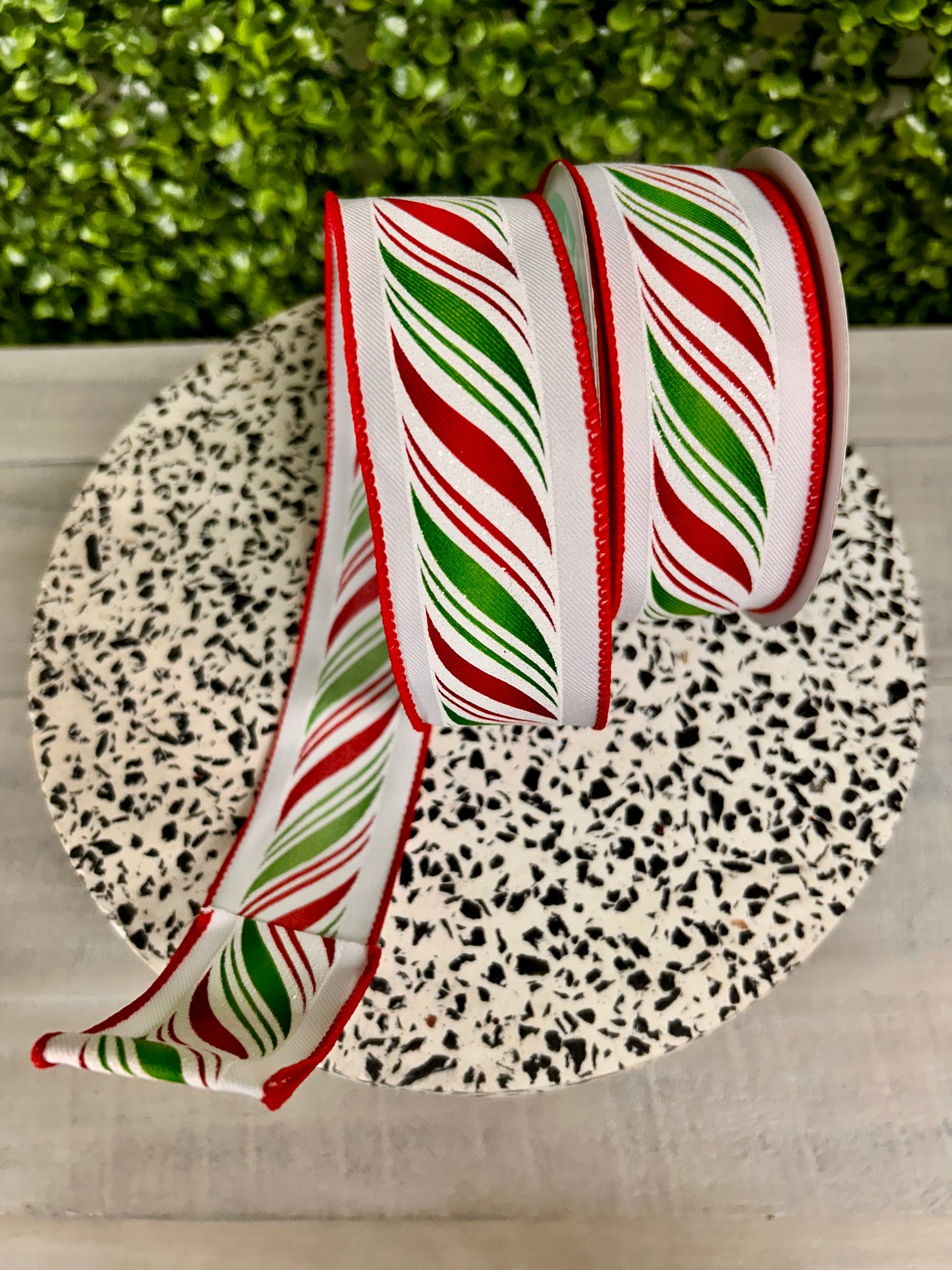 1.5 Inch By 10 Yard Red White And Green Peppermint Twist Ribbon