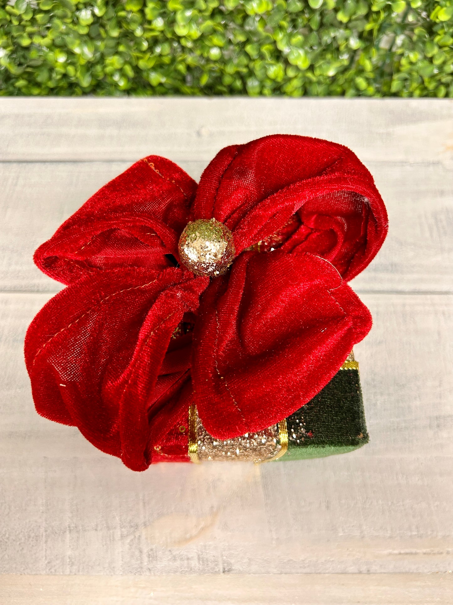 Fabric Velvet Red And Green Gift Box Three Assorted