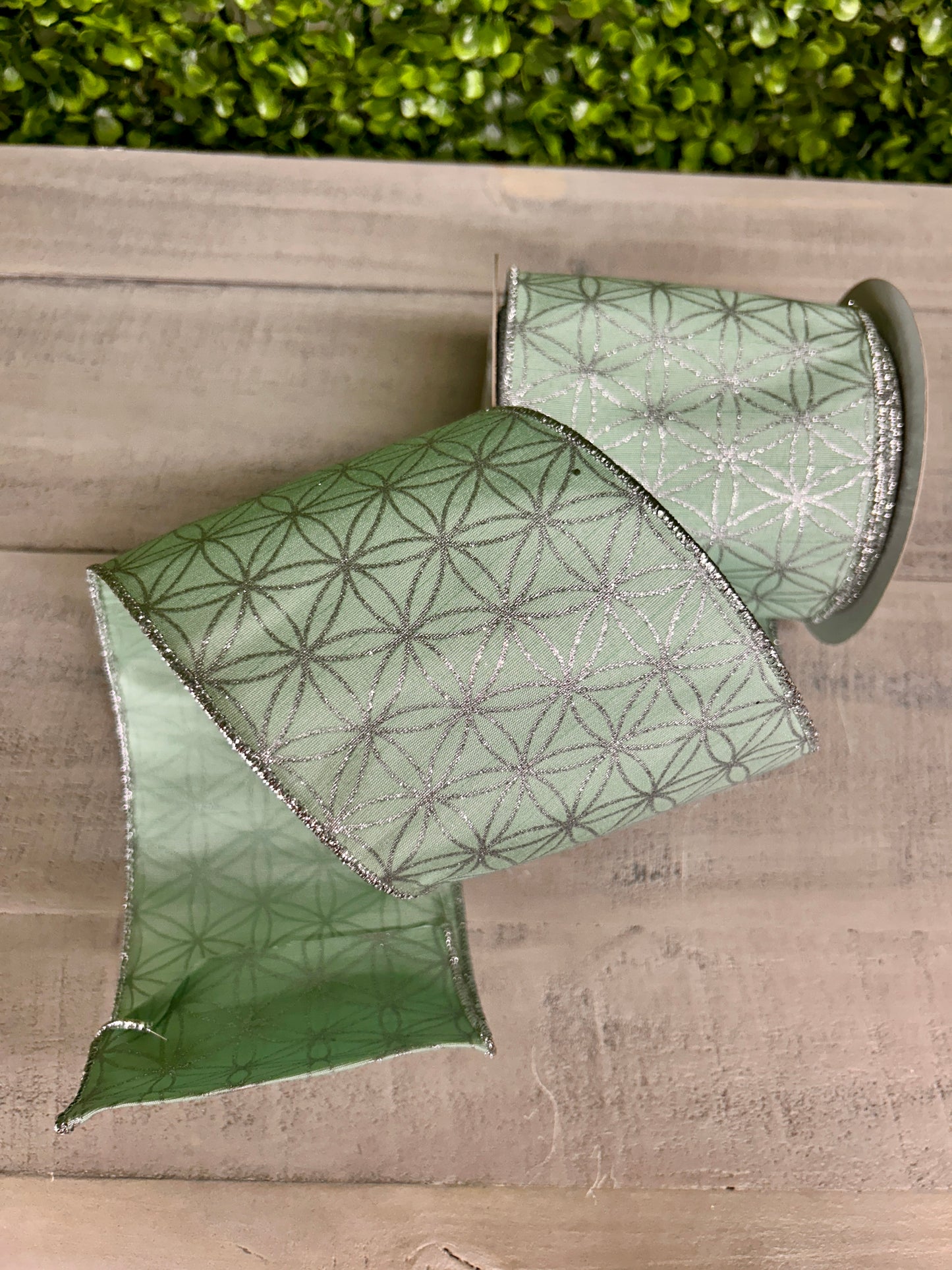 4 Inch By 10 Yard Robins Egg Seamless Stars On Faux Dupioni Ribbon