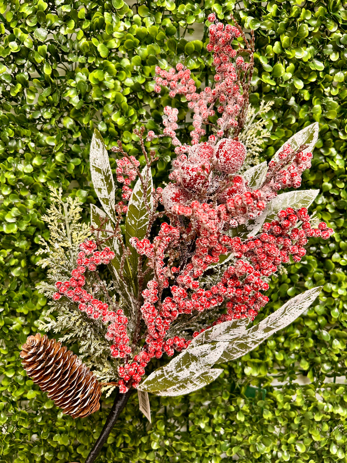 18 Inch Red Snow Ice Berry Cedar Pick