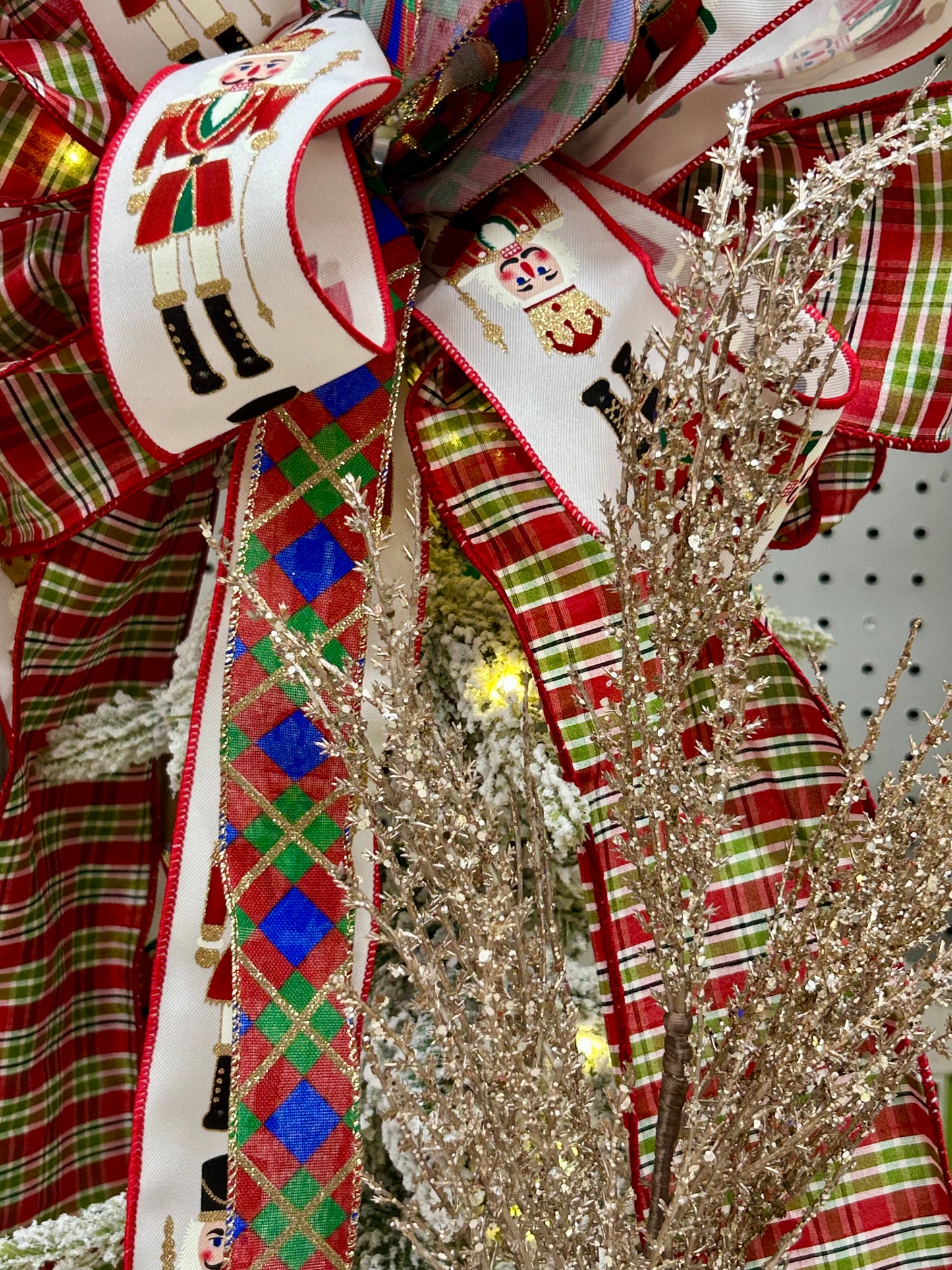 31 Inch Champagne Ice Pampas Spray