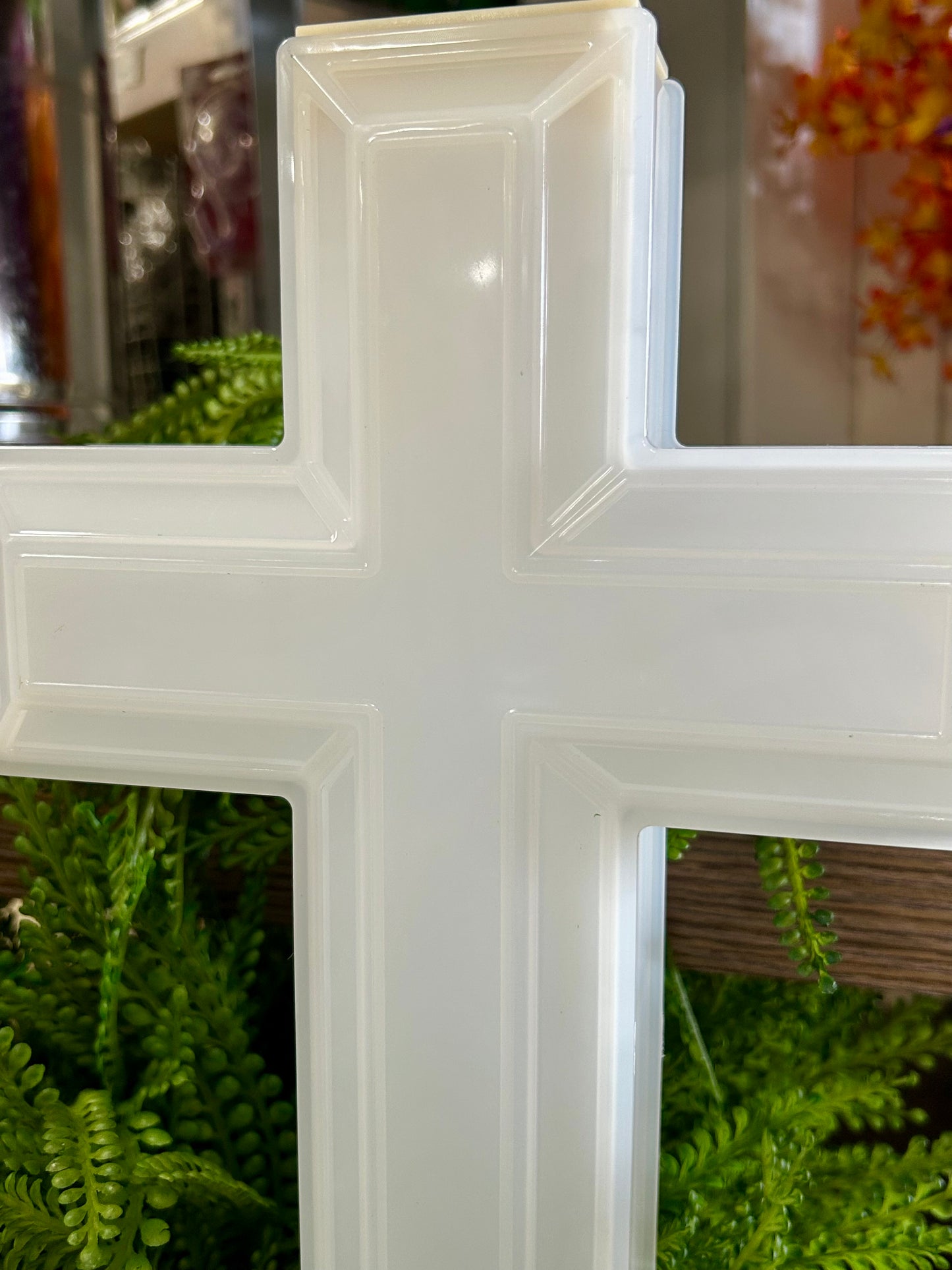 19 Inch Solar Powered Cross