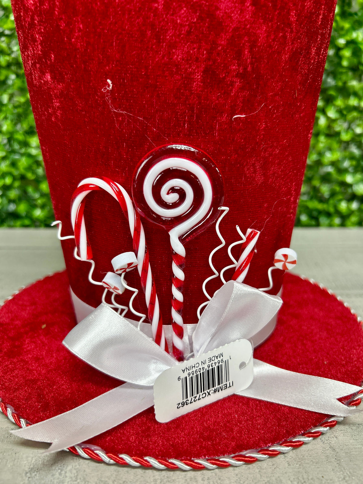 8 Inch Peppermint Top Hat