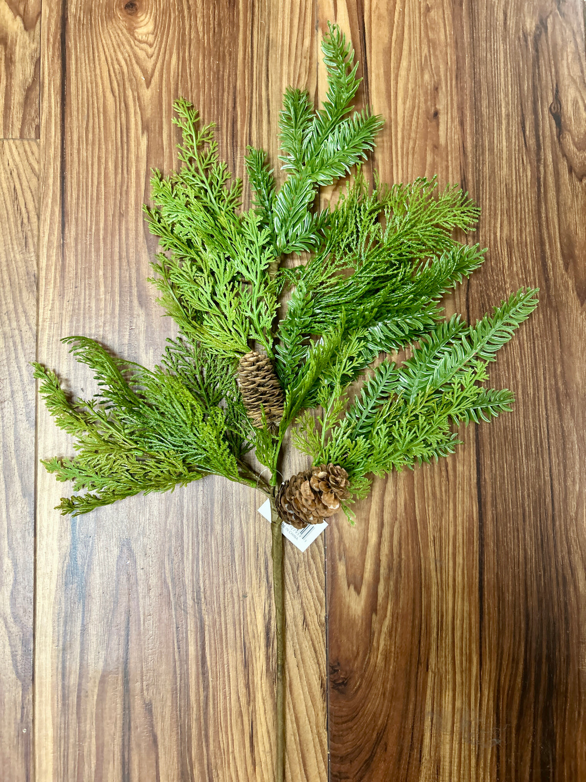 28 Inch Green Cedar And Pinecone Spray