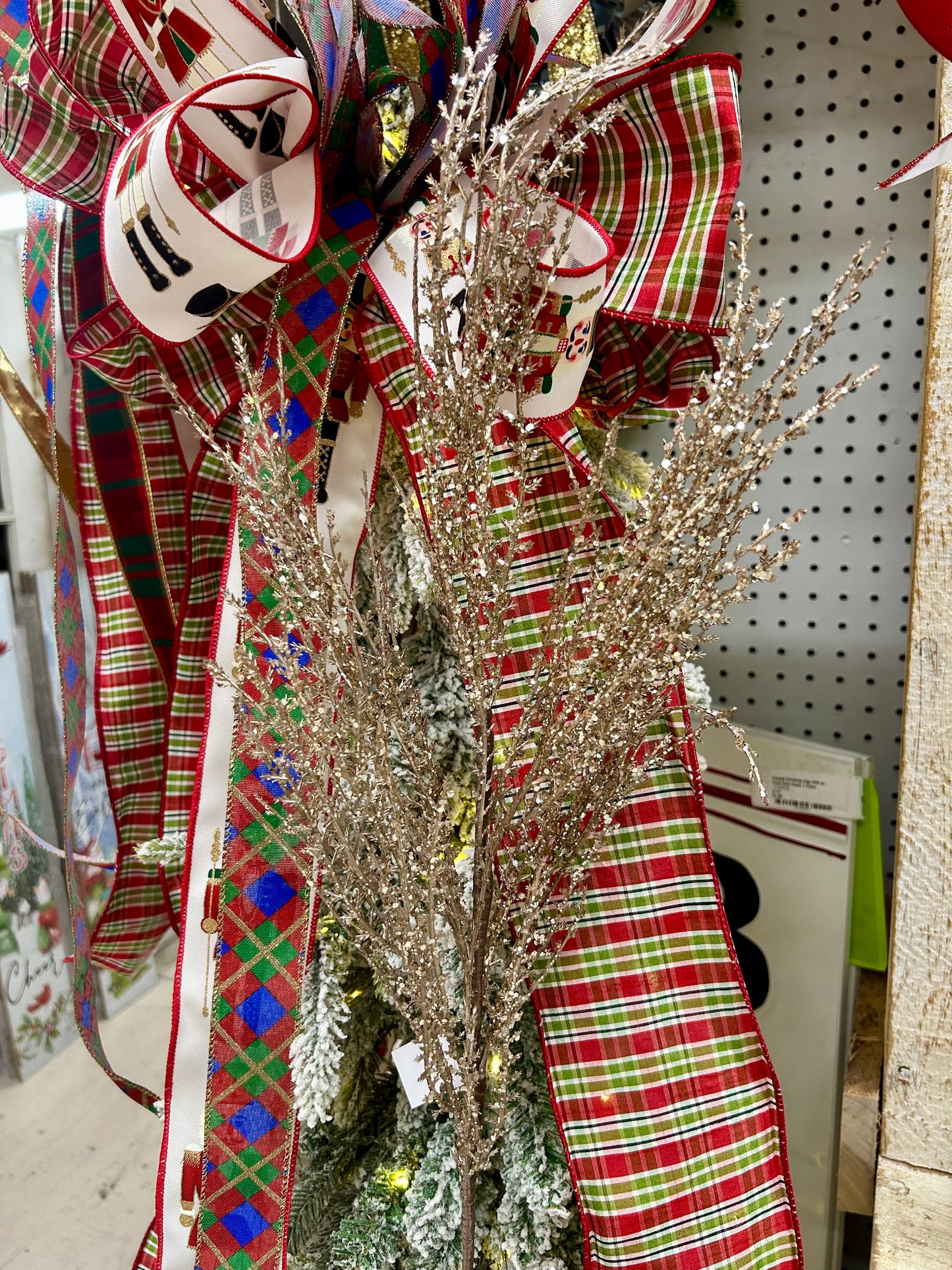 31 Inch Champagne Ice Pampas Spray