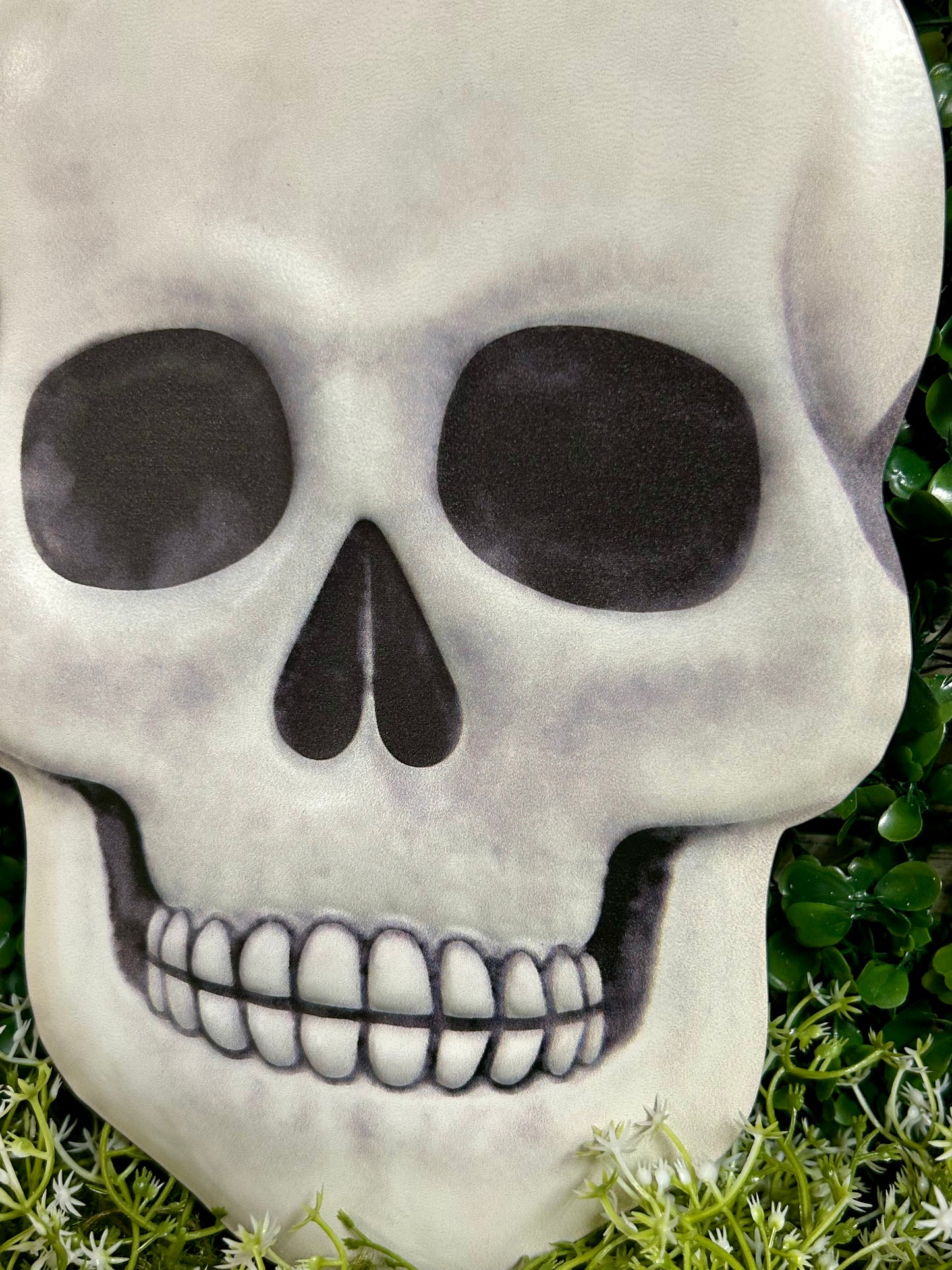 10 Inch Metal Halloween Skull Sign