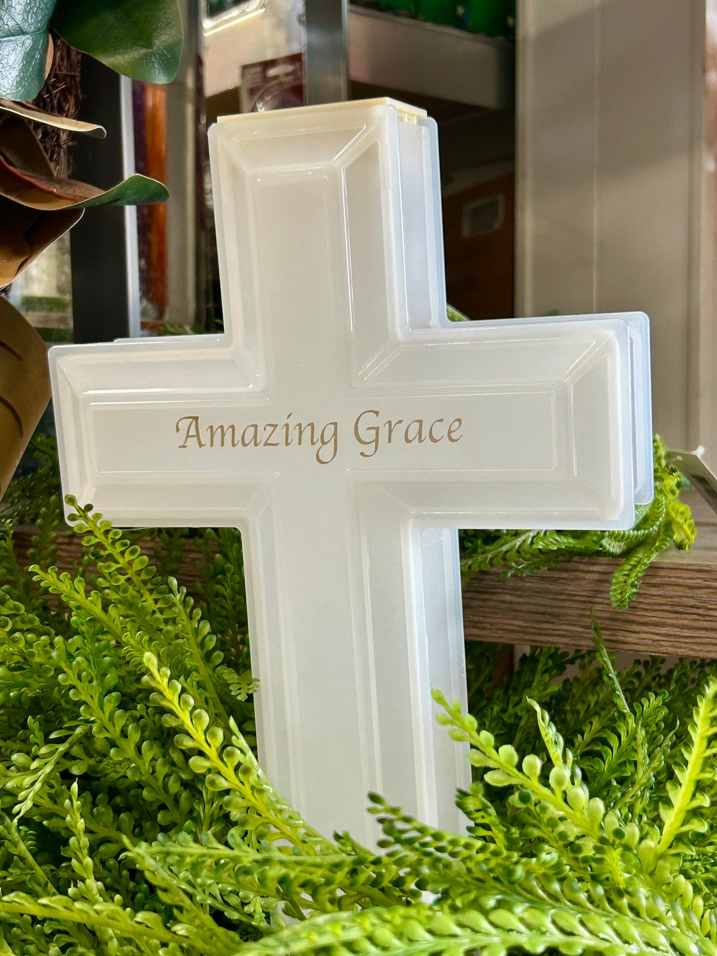 19 Inch Amazing Grace Solar Cross