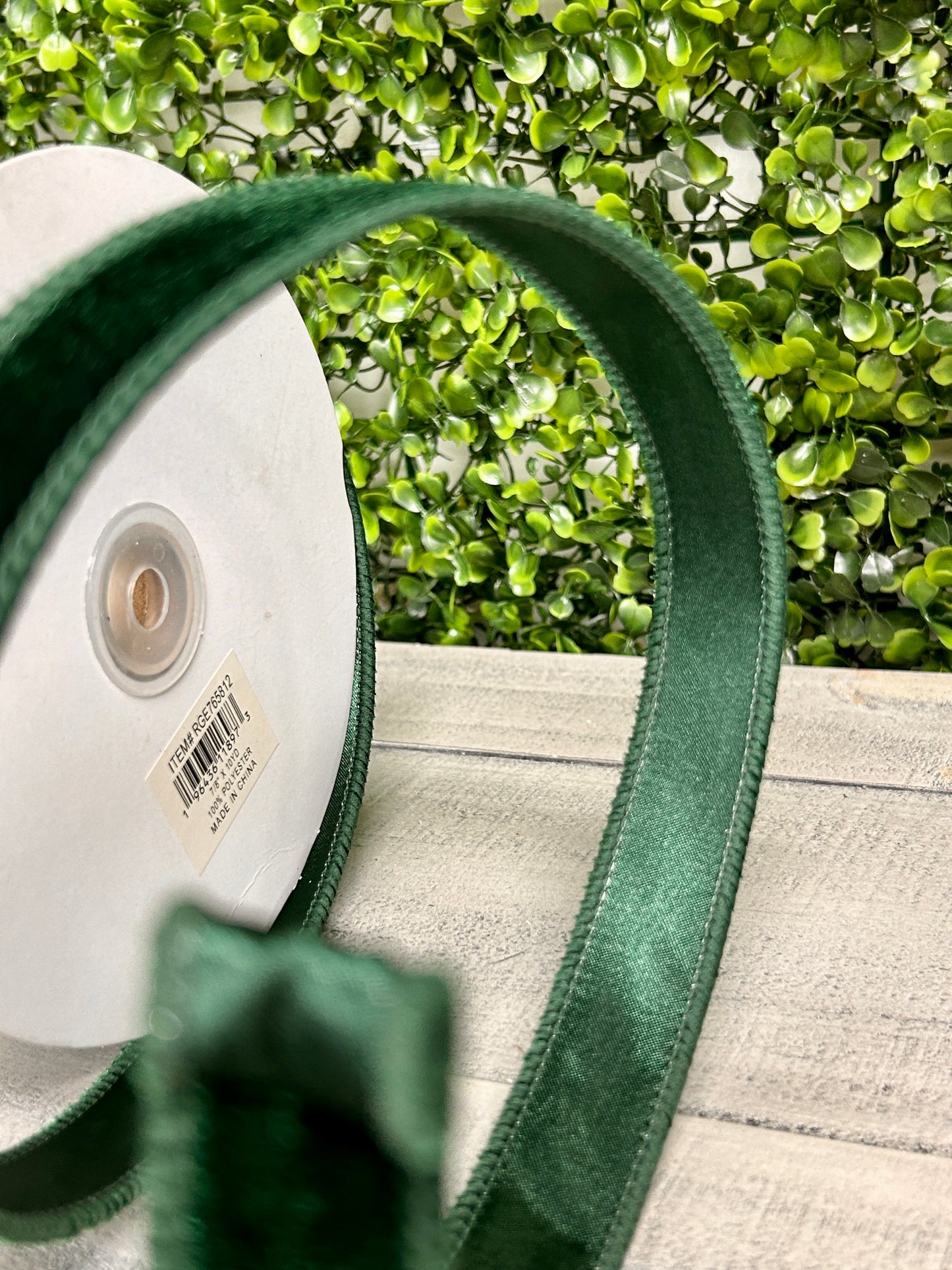7/8 Inch By 10 Yard Hunter Green Deluxe Velvet With Satin Backing Ribbon
