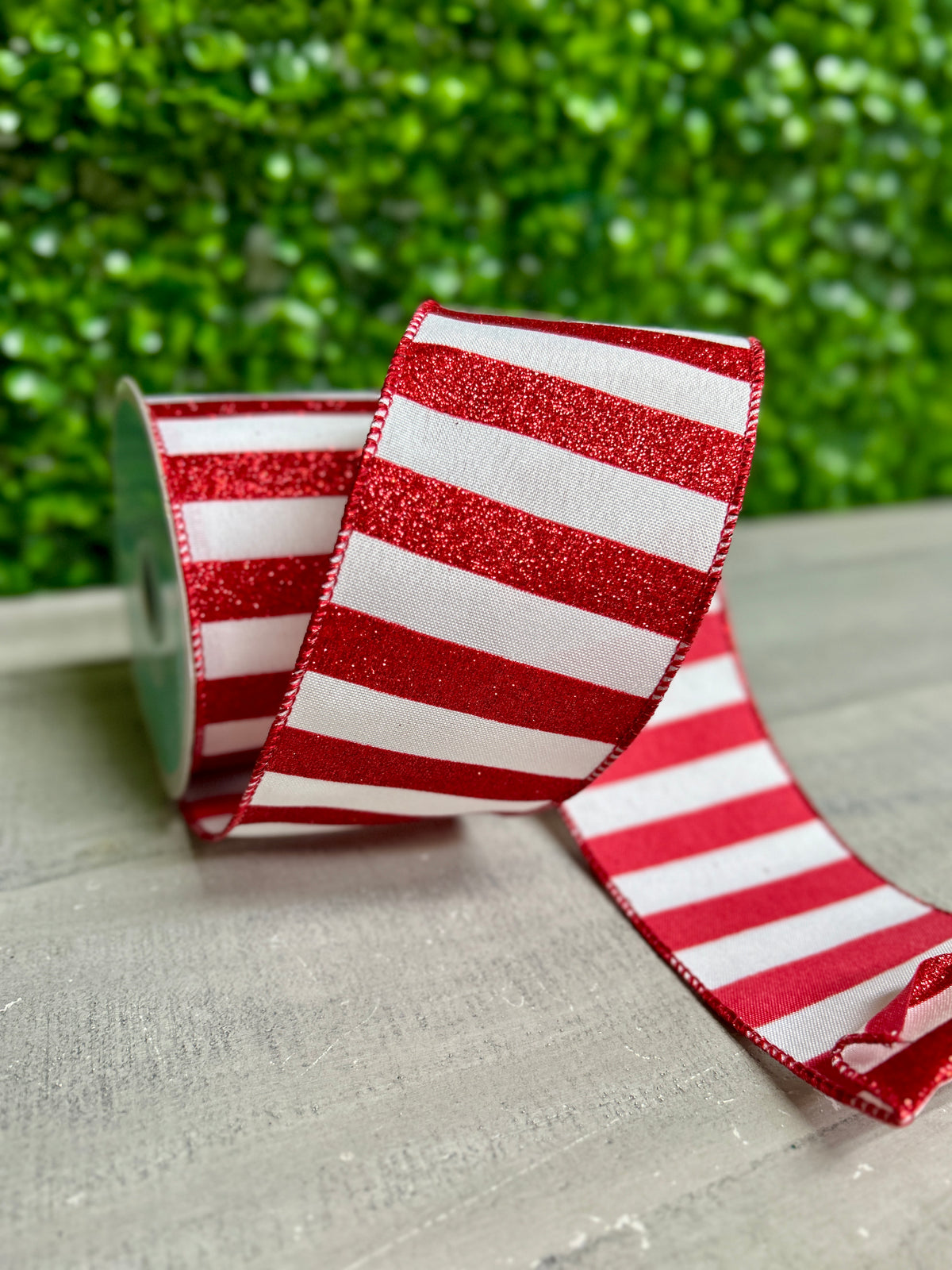 2.5 Inch By 10 Yard Red And White Horizontal Glitter Stripe Ribbon