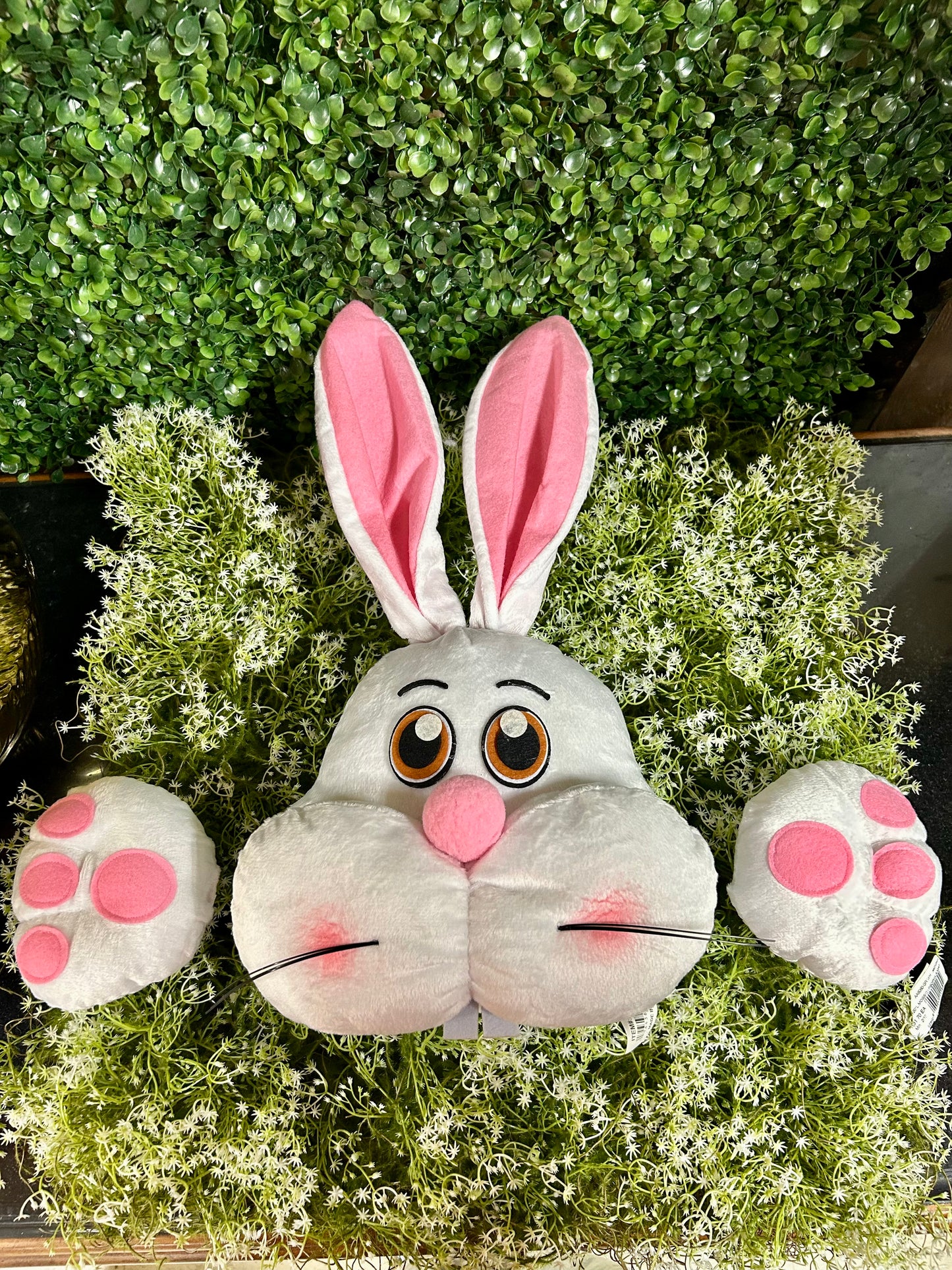 Three Piece Bunny With Paws Decor Kit