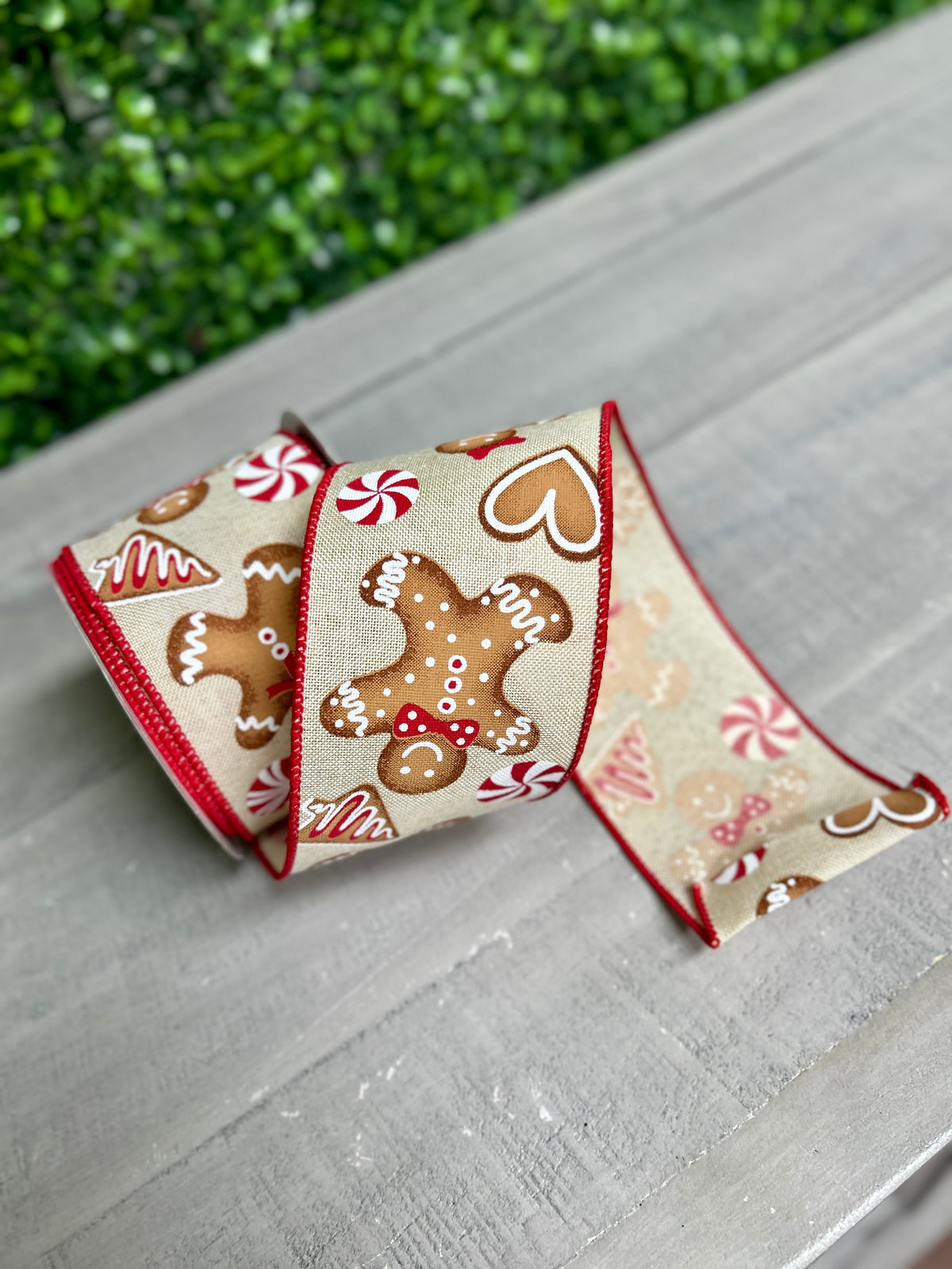 2.5 Inch By 10 Yard Cream Red And Brown Gingerbread Ribbon