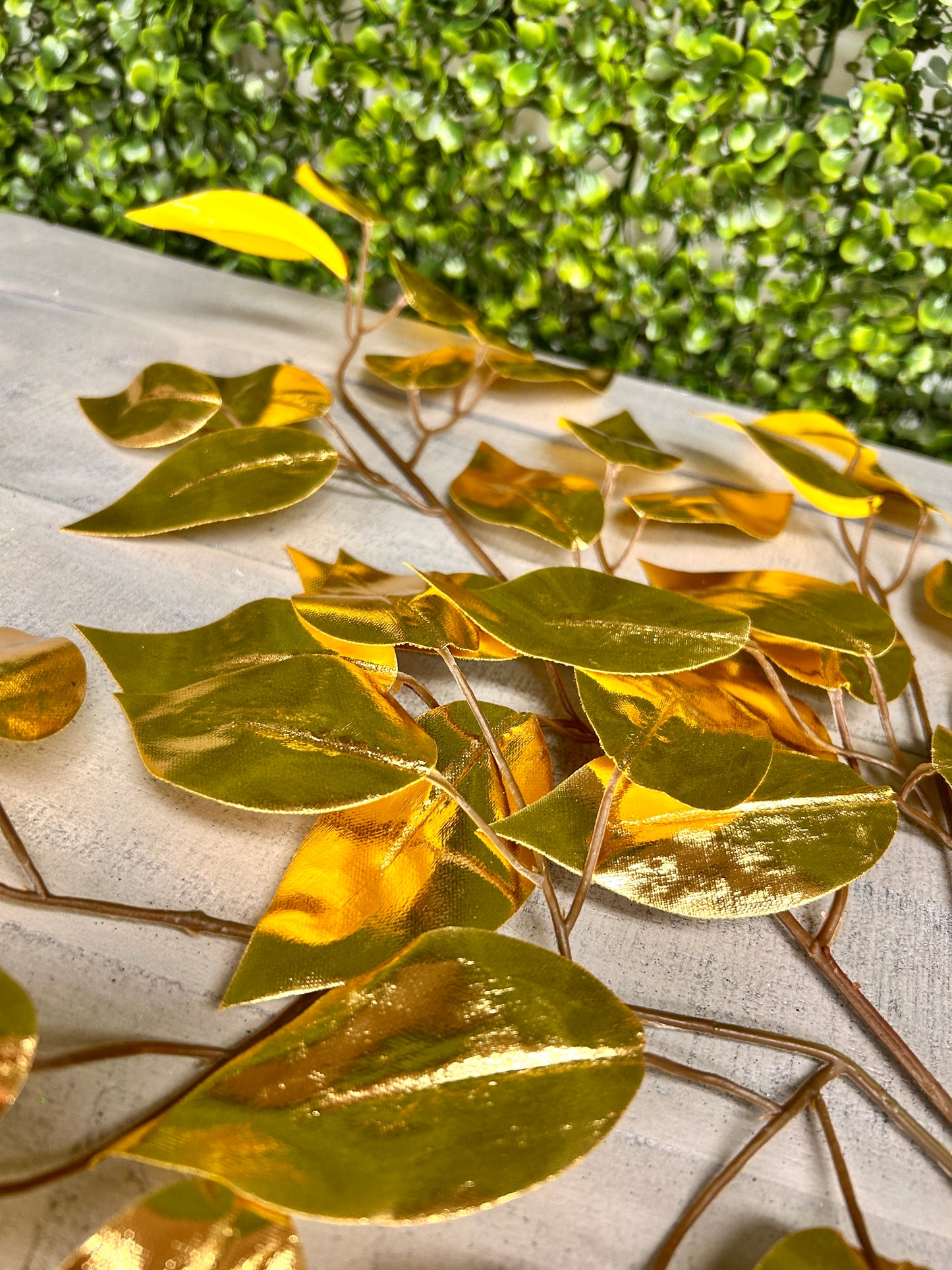 23 Inch Gold Metallic Ficus Spray