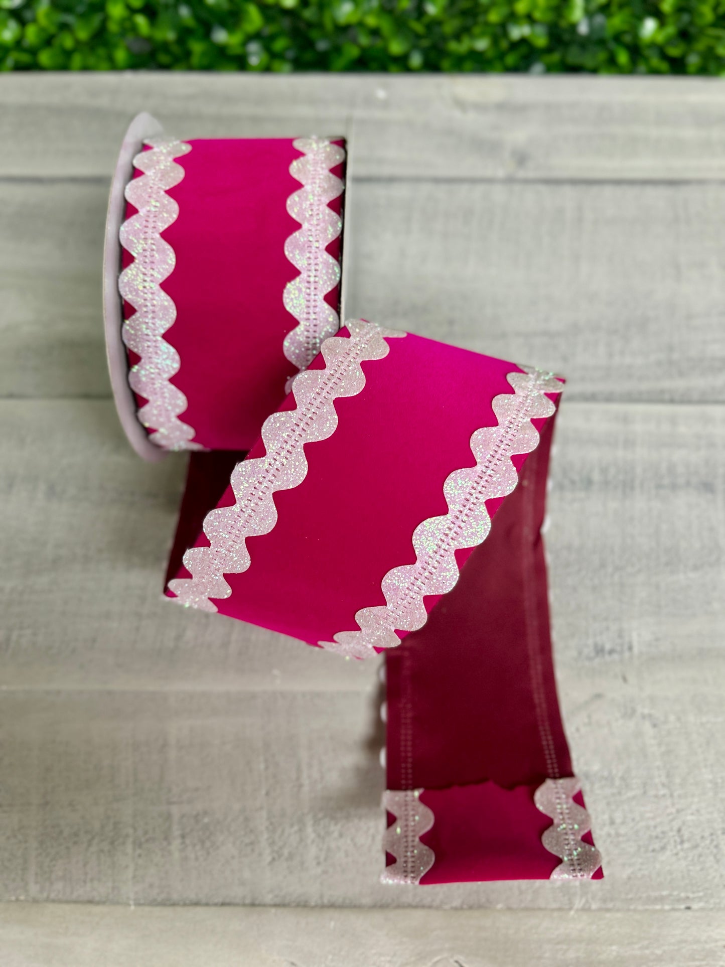 2.5 Inch By 10 Yard Fuchsia Velvet With White Iridescent Ric Rac Edge Ribbon