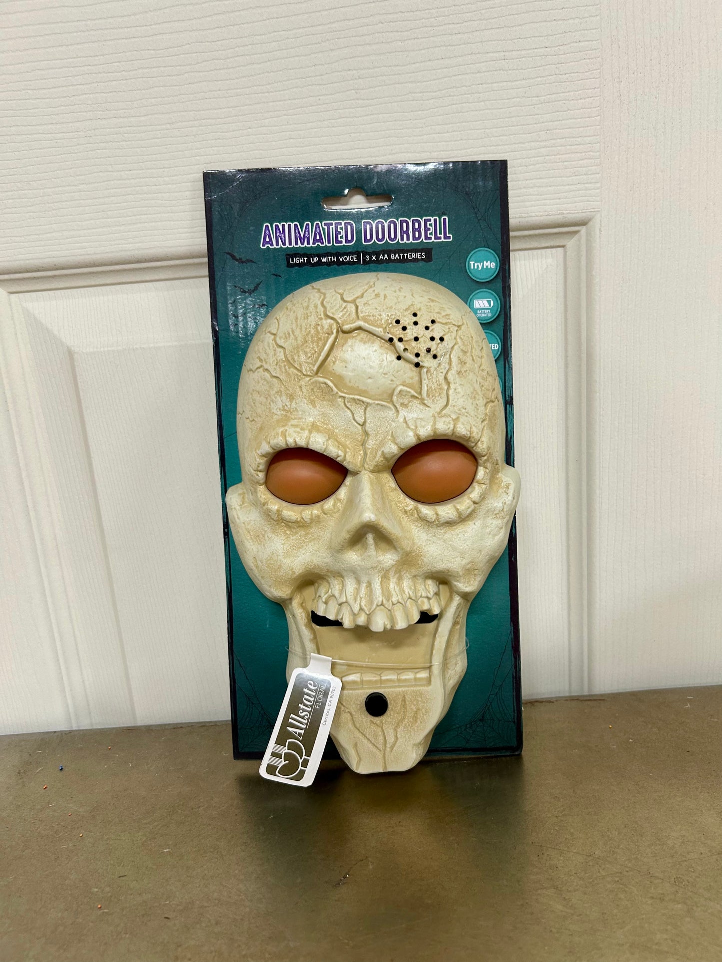 9 Inch Light Up Talking Skull Doorbell