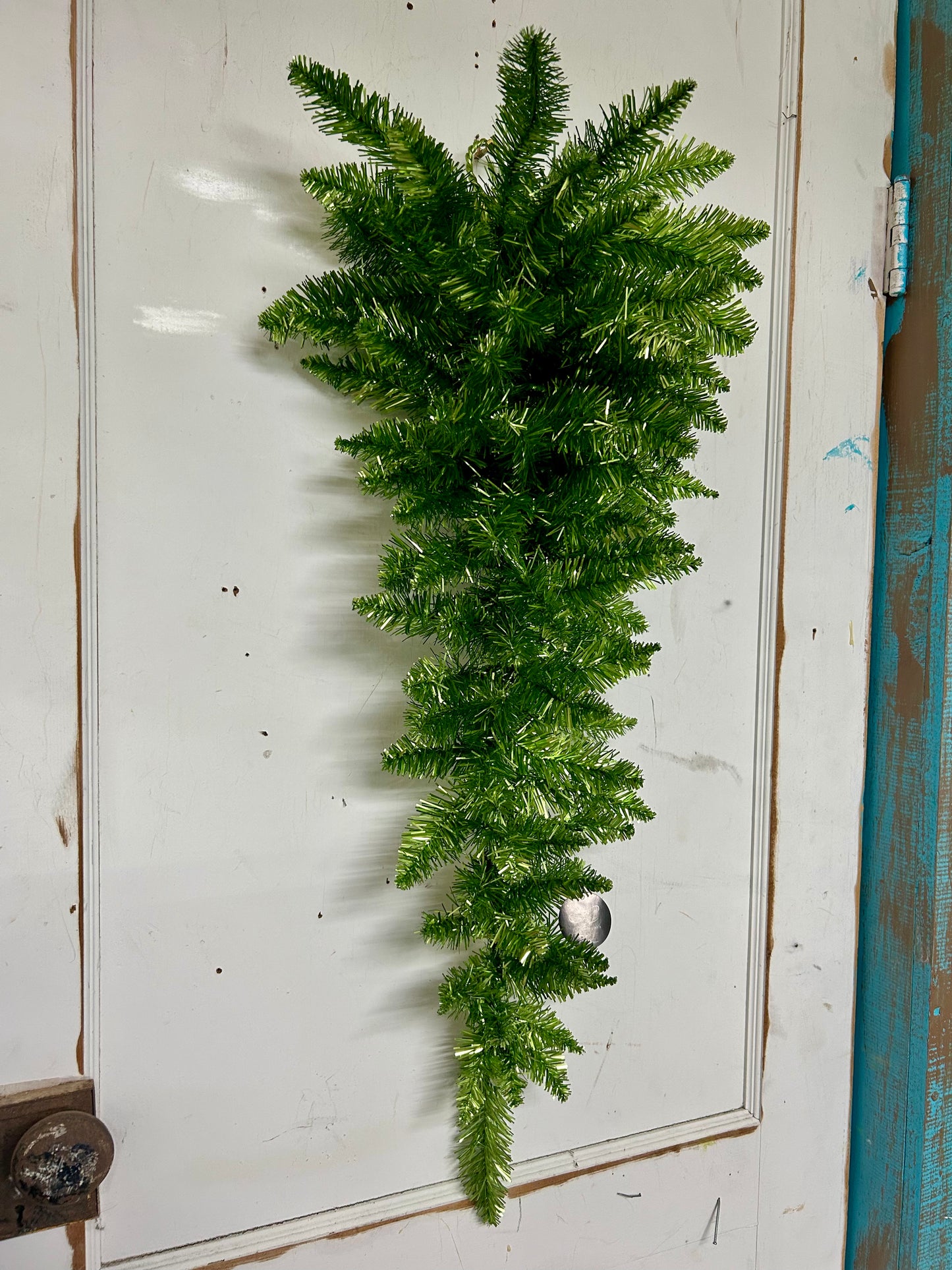 30 Inch Metallic Green Teardrop