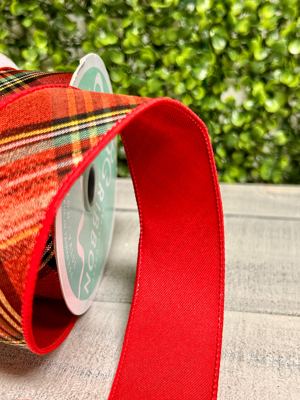 1.5 Inch By 10 Yard Metallic Plaid Diagonal Fused Ribbon