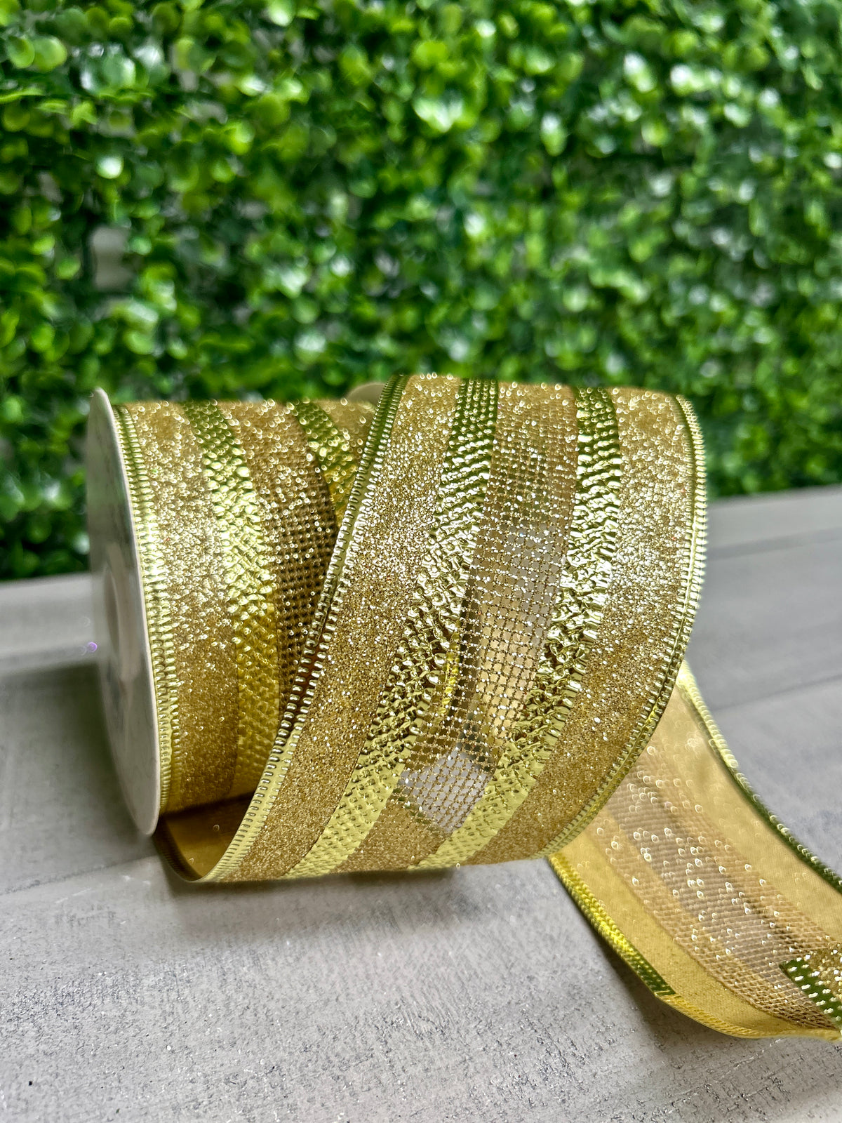 David Christopher's 2.5 Inch By 10 Yard Gold Glitter Edge With Mesh Center Ribbon