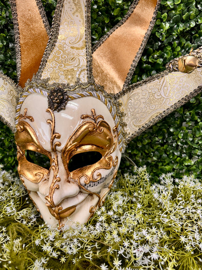 13.25 Inch White Gold And Silver Jester Mask
