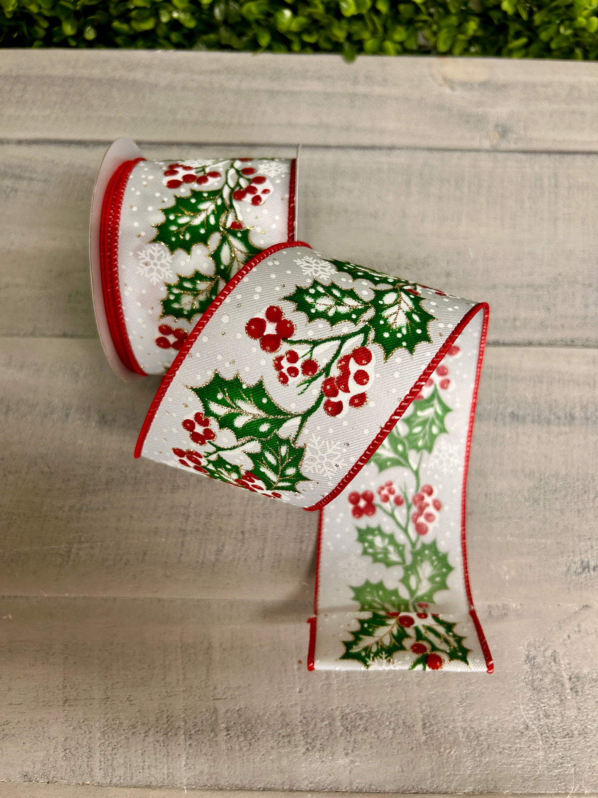 2.5 Inch By 10 Yard Holly Berries In Snow Ribbon