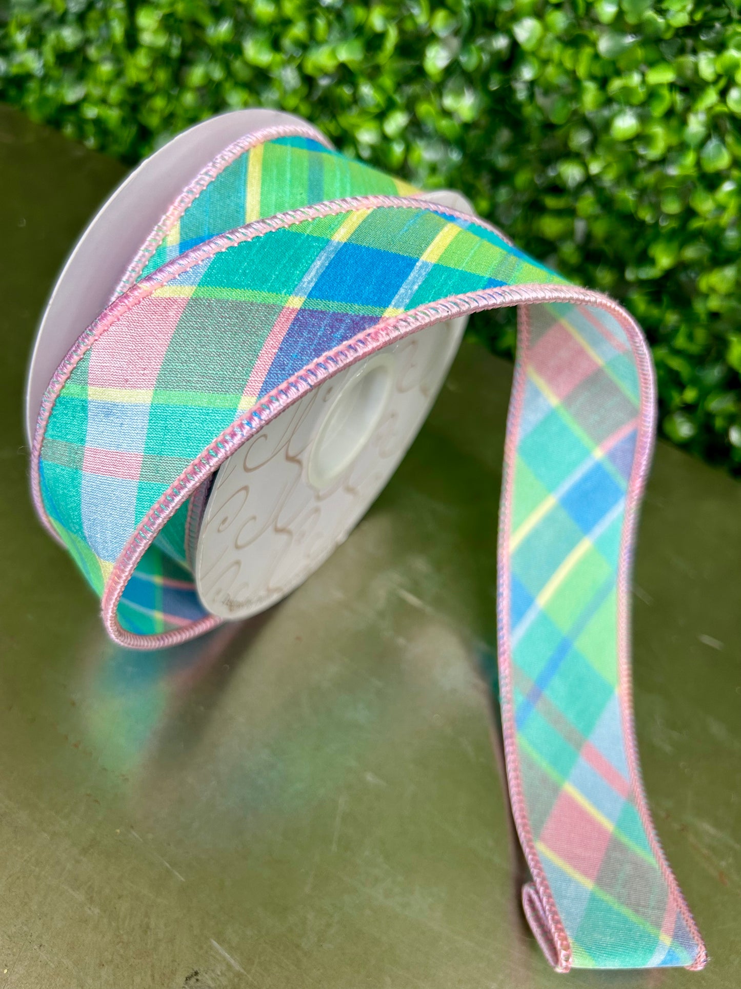 David Christopher 1.5 Inch By 10 Yard Blooming Garden Plaid Ribbon