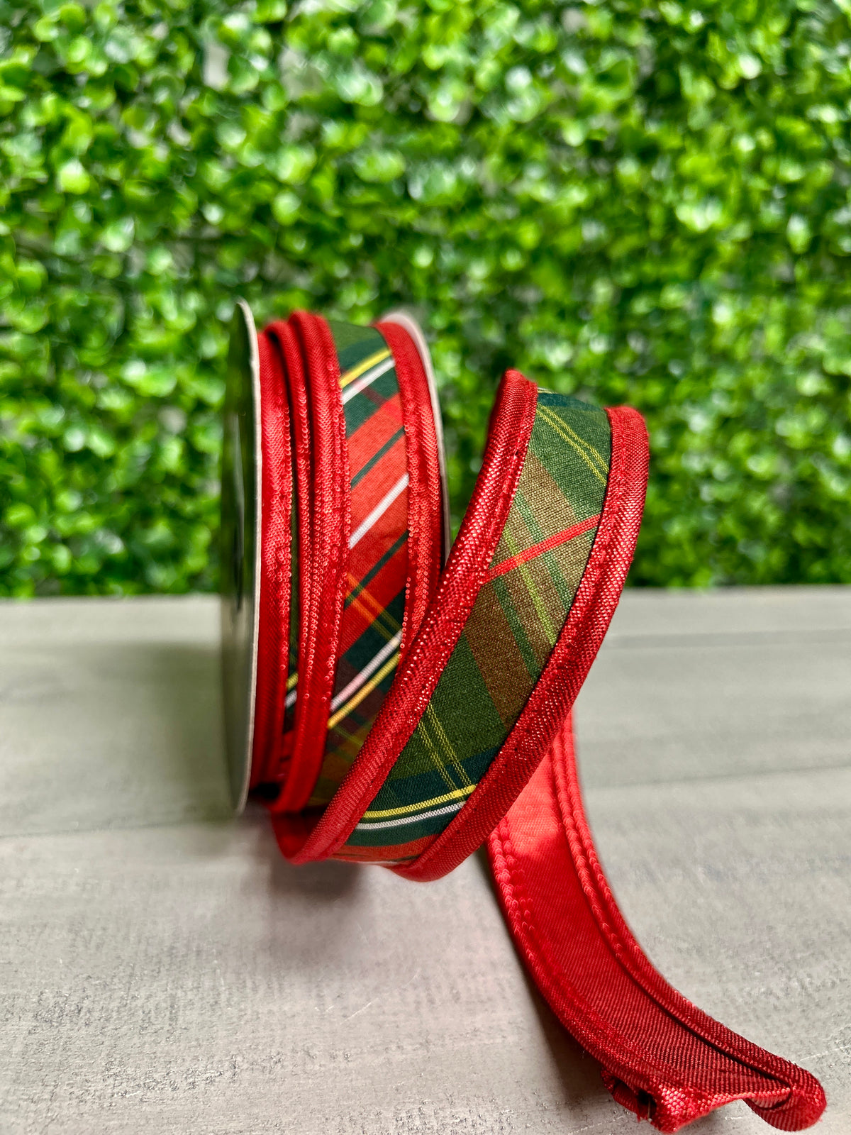 John Mark 1 Inch By 10 Yard Metallic Red Traditions Plaid Fused Backing Ribbon