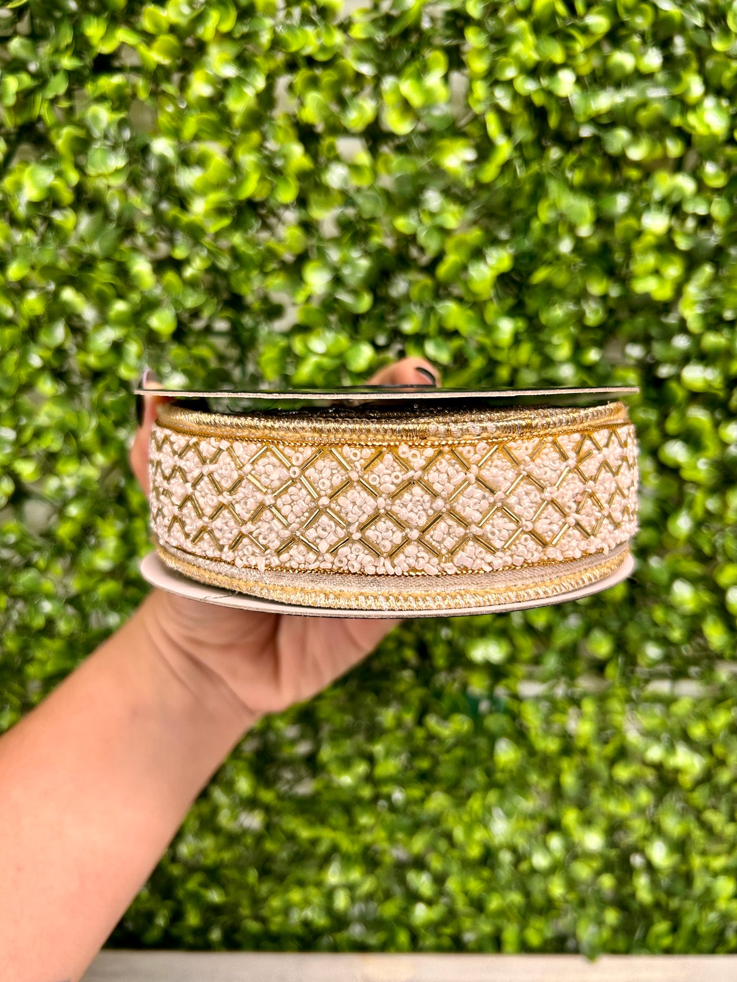 John Mark Enterprises 1.5 Inch By 5 Yard Ivory And Gold Beaded Trim Metallic Ribbon