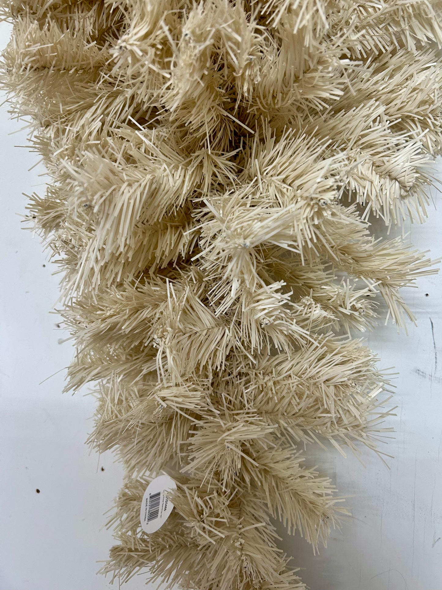 30 Inch Ivory Pine Teardrop