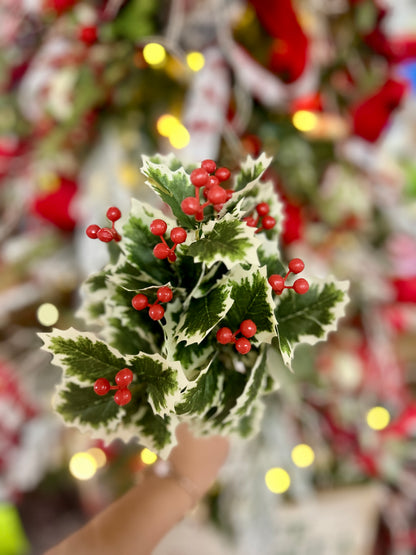 15.75 Inch Green Holly Bush