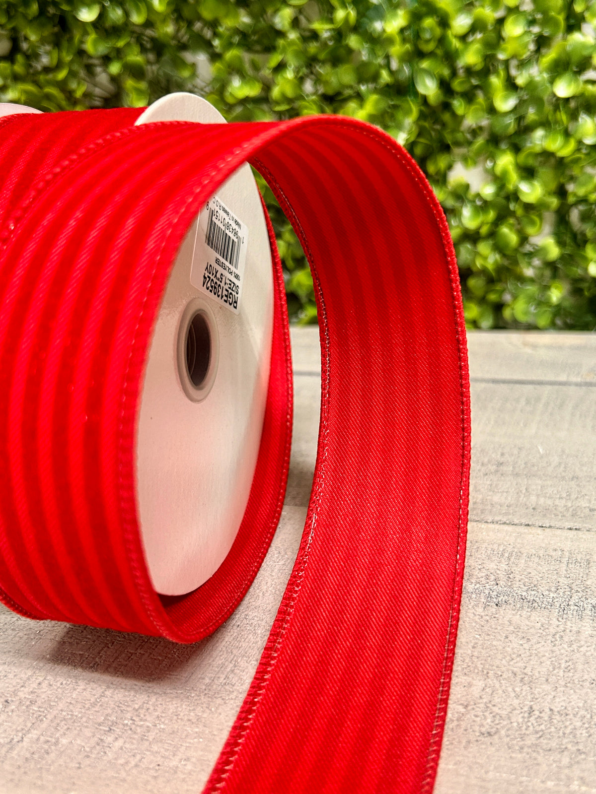 1.5 Inch By 10 Yard Red Glittered Velvet Vertical Lines Ribbon