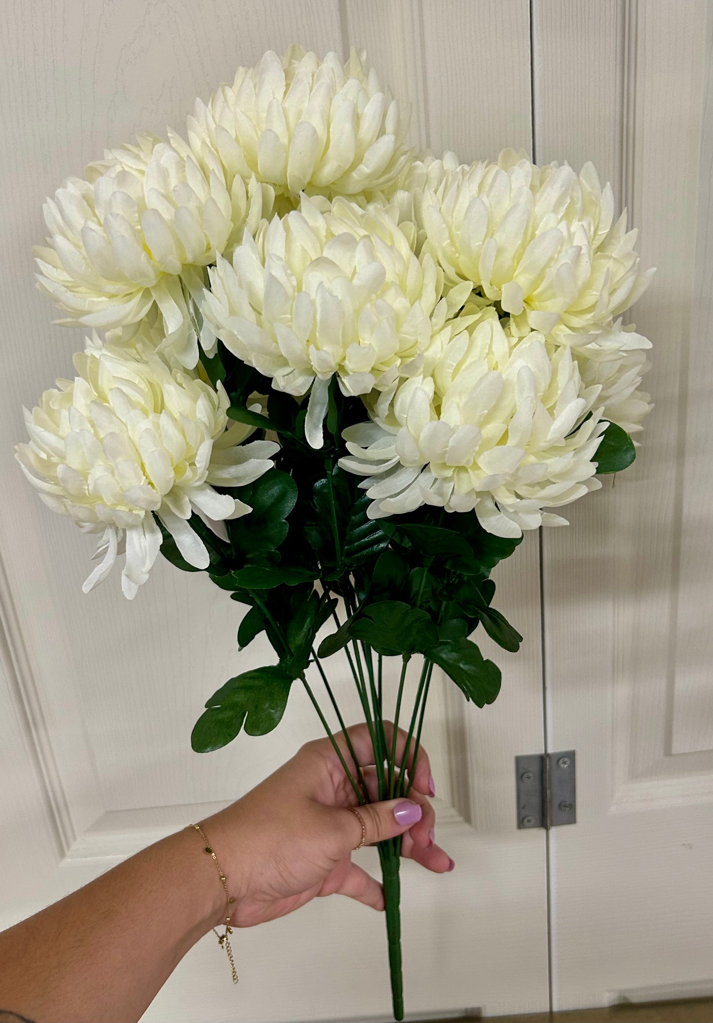 12 Inch Cream Ball Mum Bush