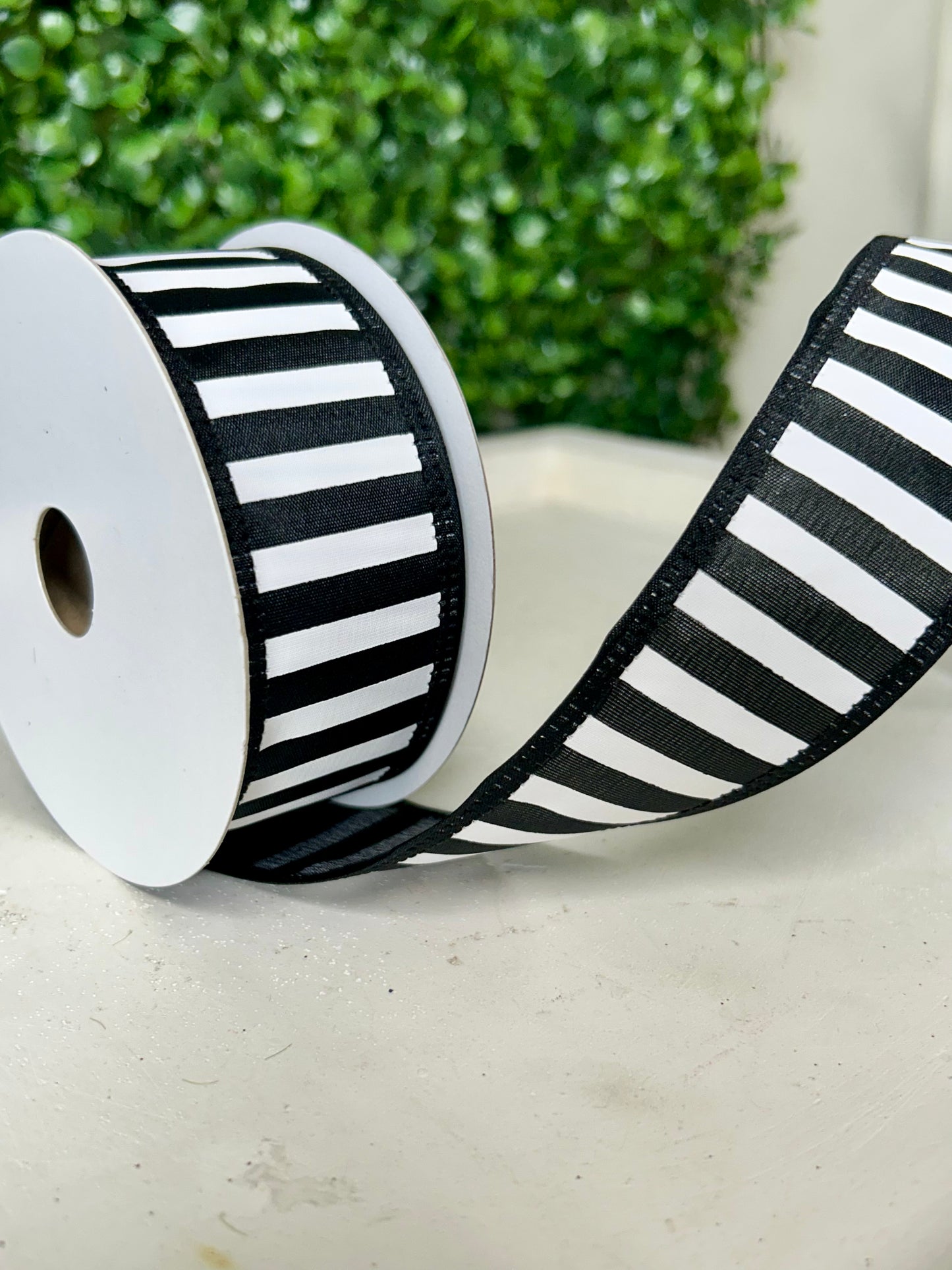 1.5 Inch By 10 Yard Black And White Stripe Ribbon
