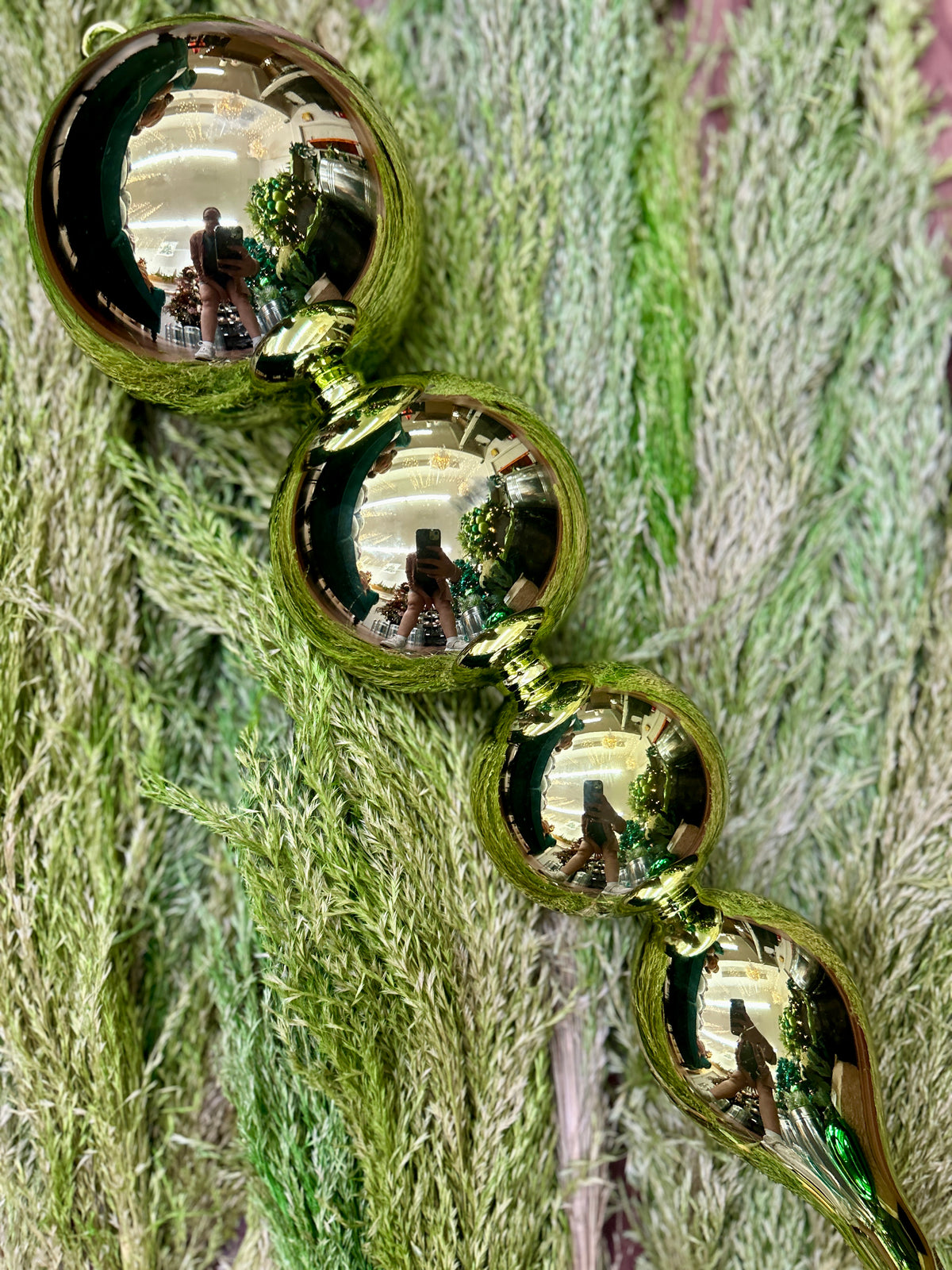 19.5 Inch Green Ball Hanging Finial