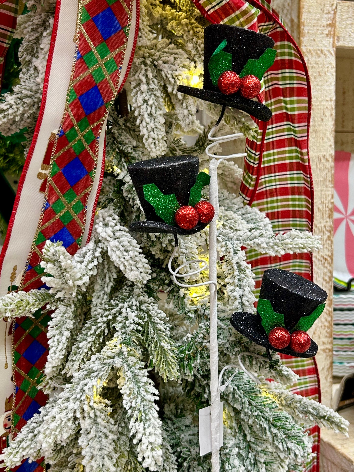 22 Inch Glitter Fabric Top Hat Spray