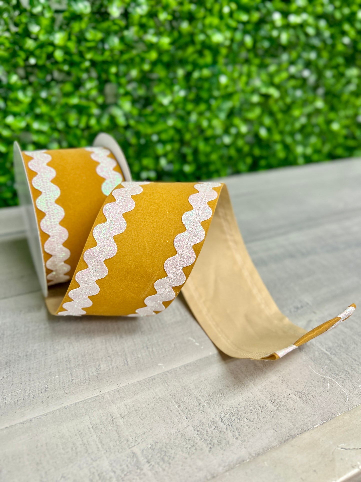 2.5 Inch By 10 Yard Tan Velvet With Iridescent Ric Rac Edge Ribbon