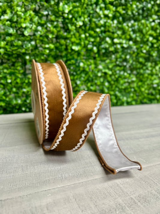 1.5 Inch By 10 Yard Gingerbread Brown White Ric Rac With White Backing Ribbon