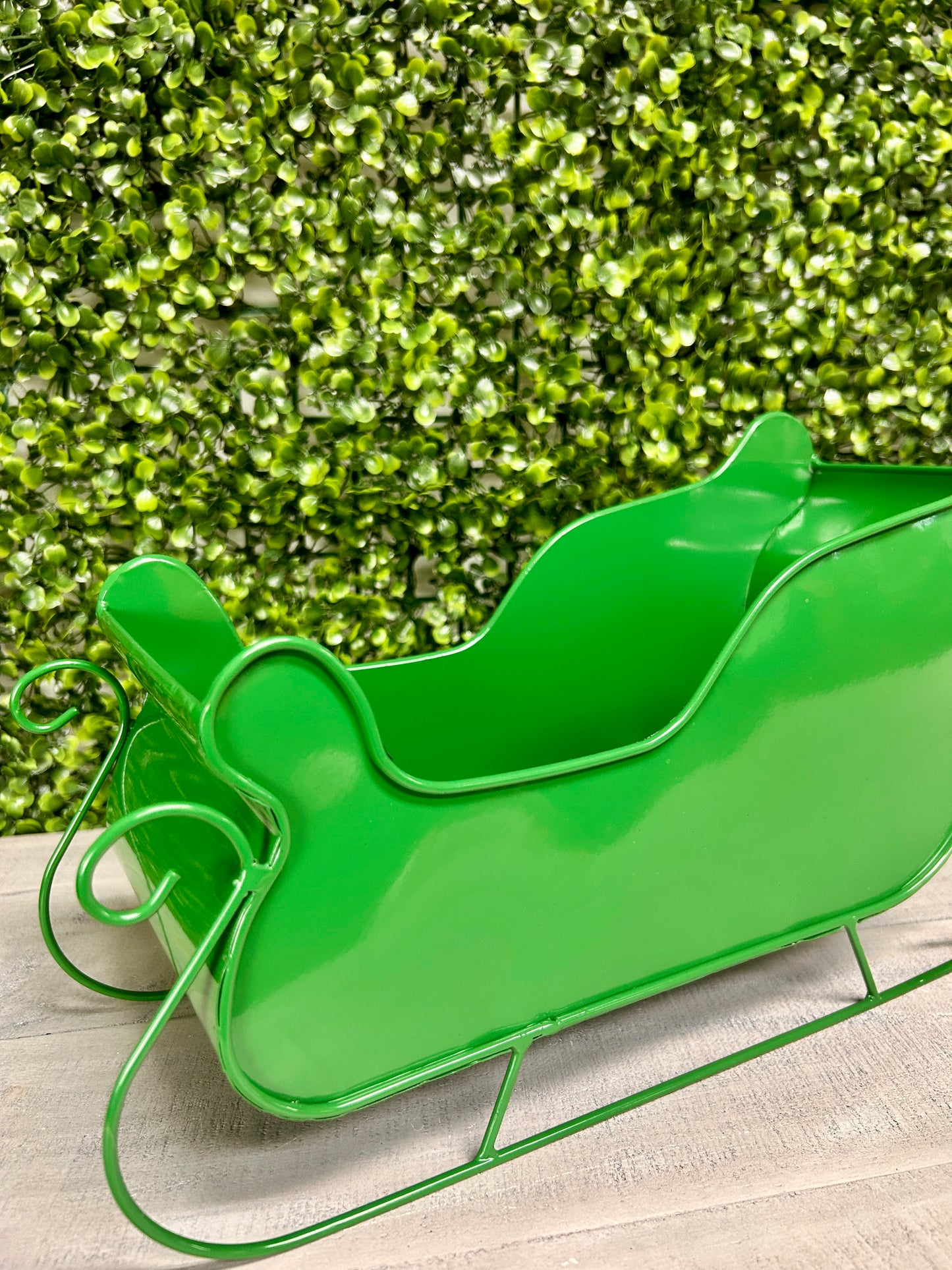 Metal Holiday Sleigh Three Assorted