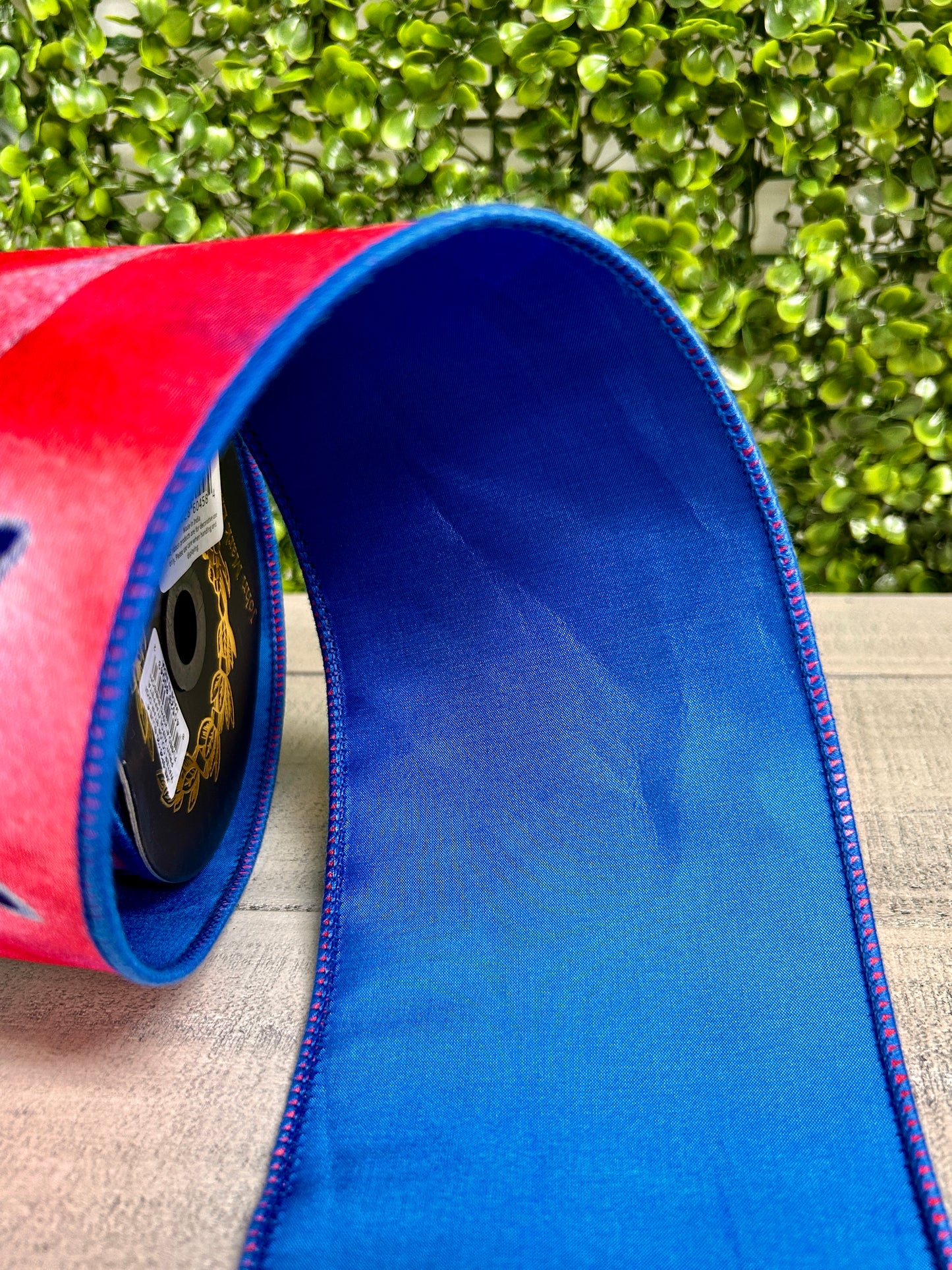 John Mark 4 Inch By 10 Yard Pink And Blue Water Color Star Print Fused Ribbon