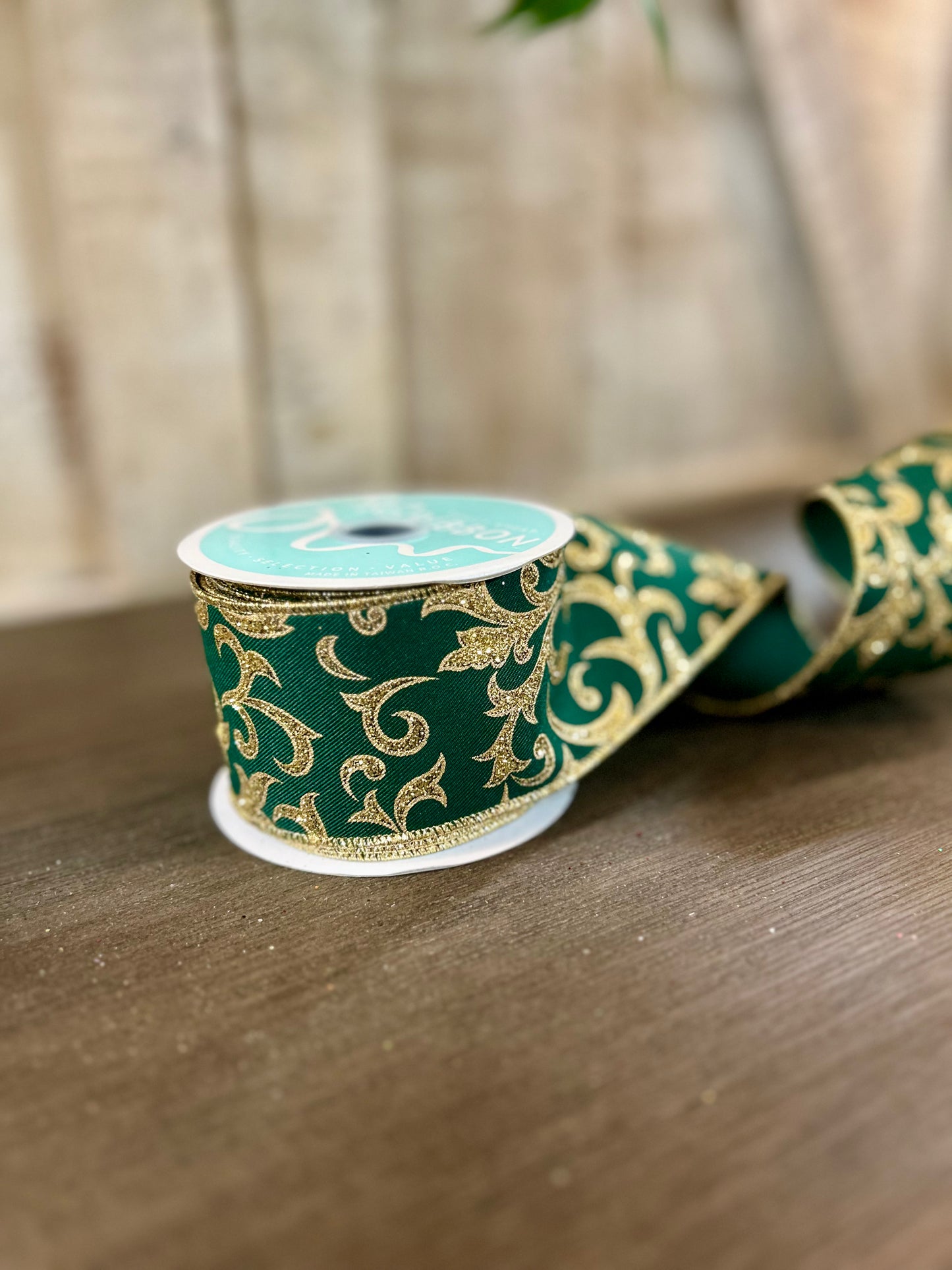 2.5 Inch By 10 Yard Hunter Green And Gold Acanthus Leaf Ribbon