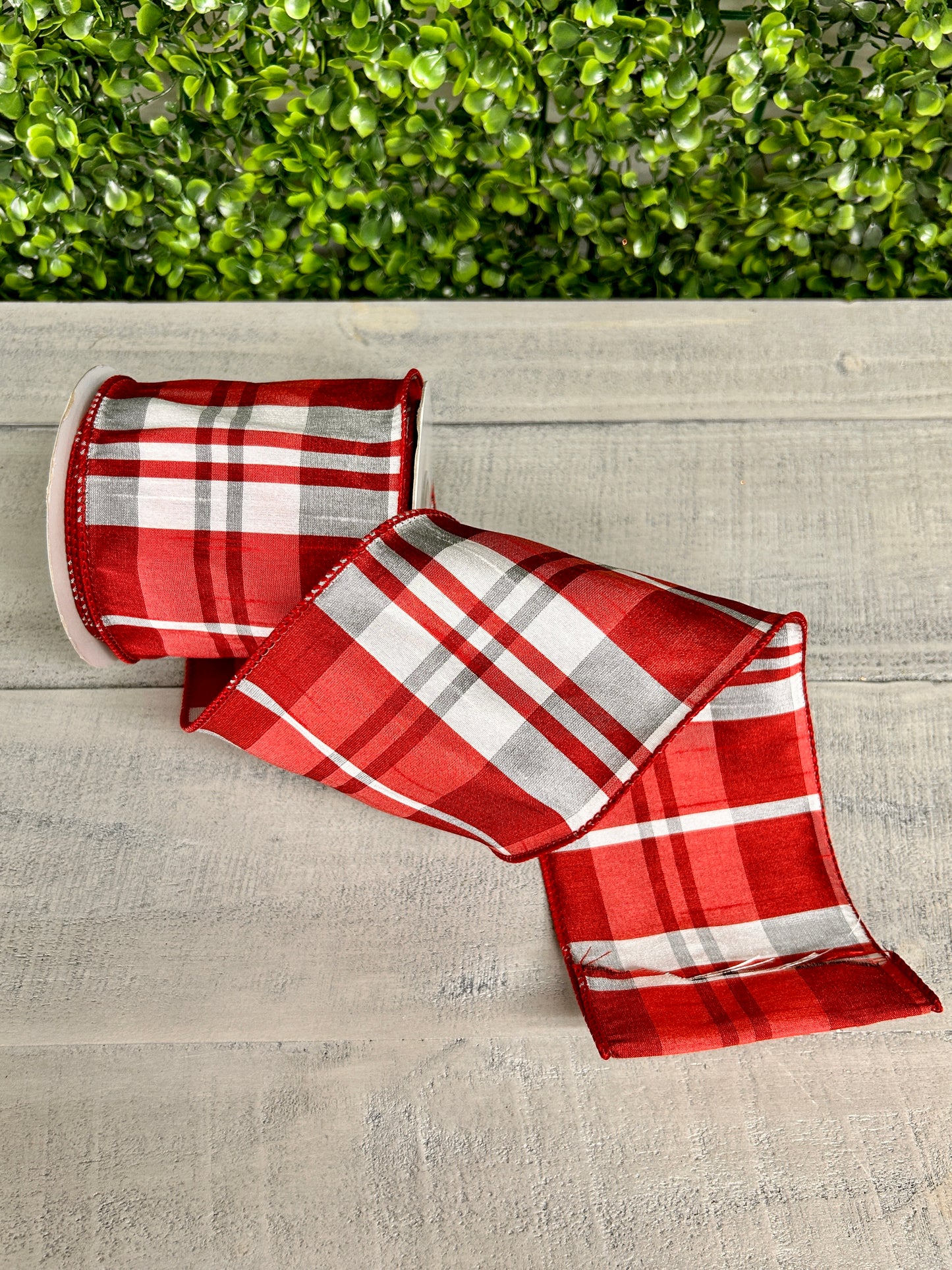 4 Inch By 10 Yard Red And Silver Grand Dupioni Plaid Ribbon